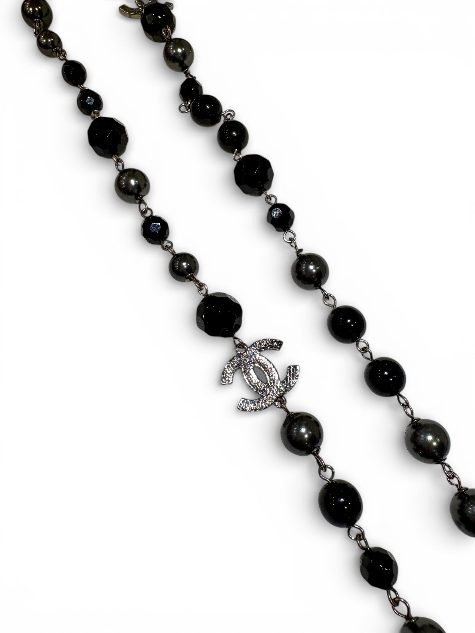 Chanel - Pearl sautoir necklace