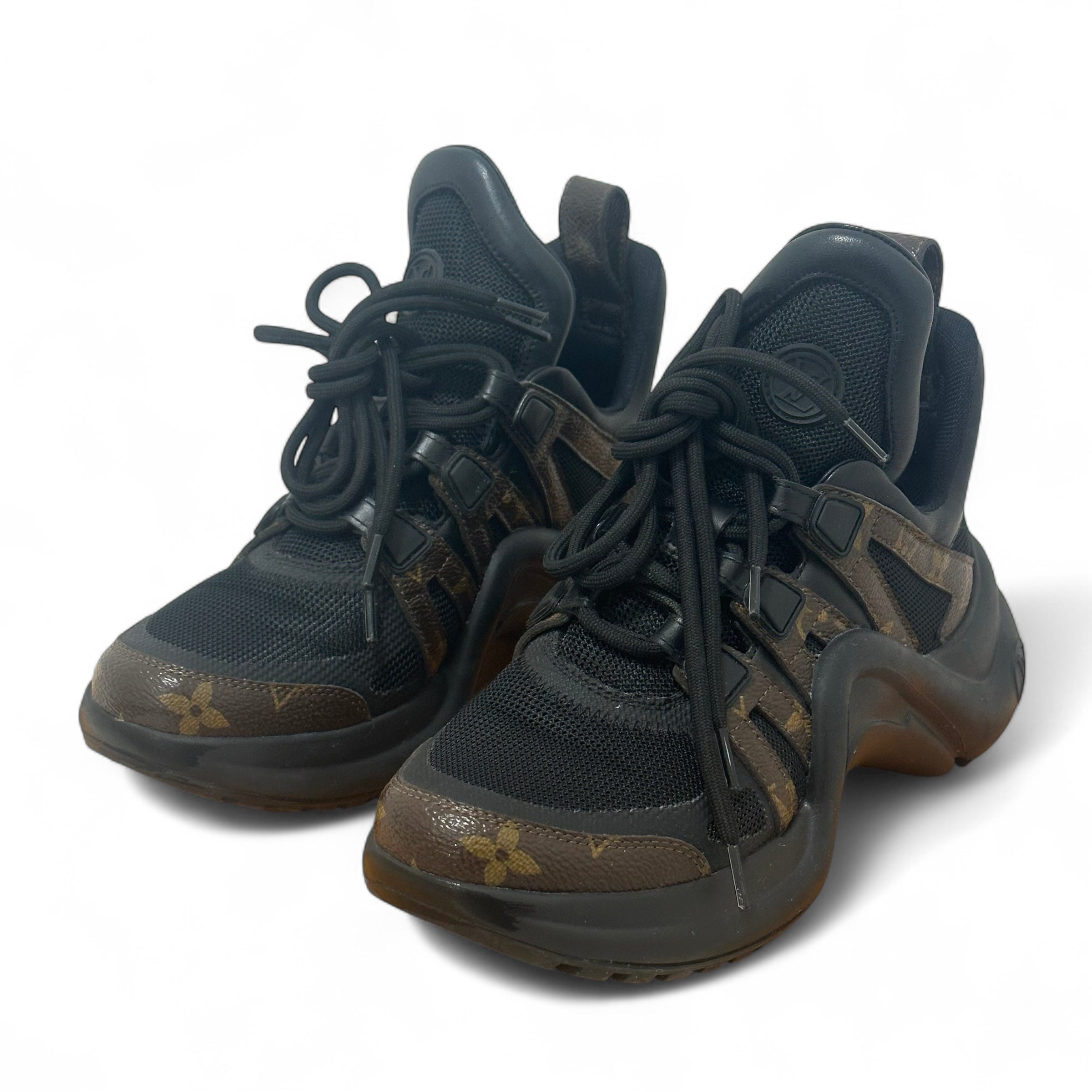 Louis Vuitton - Baskets Archlight