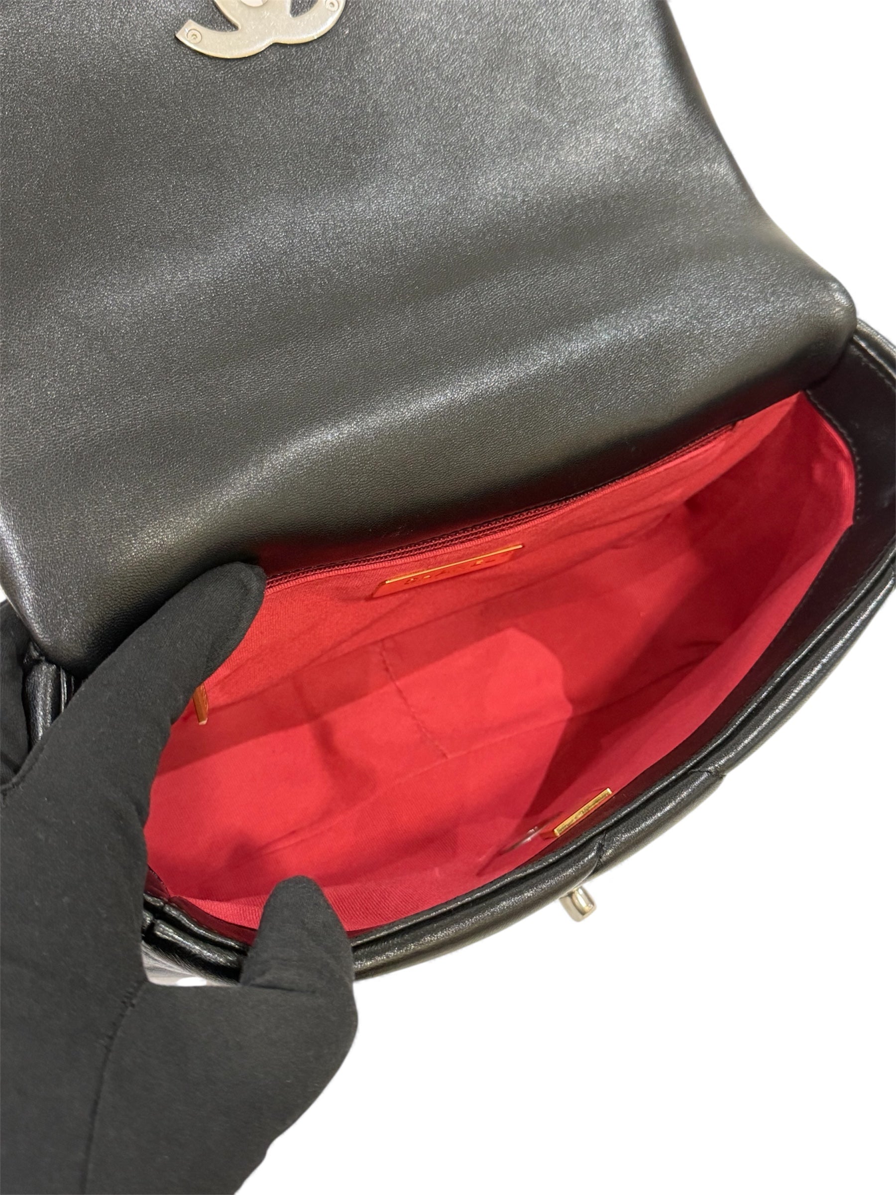 Chanel - Tasche 19 silberner Verschluss 26cm