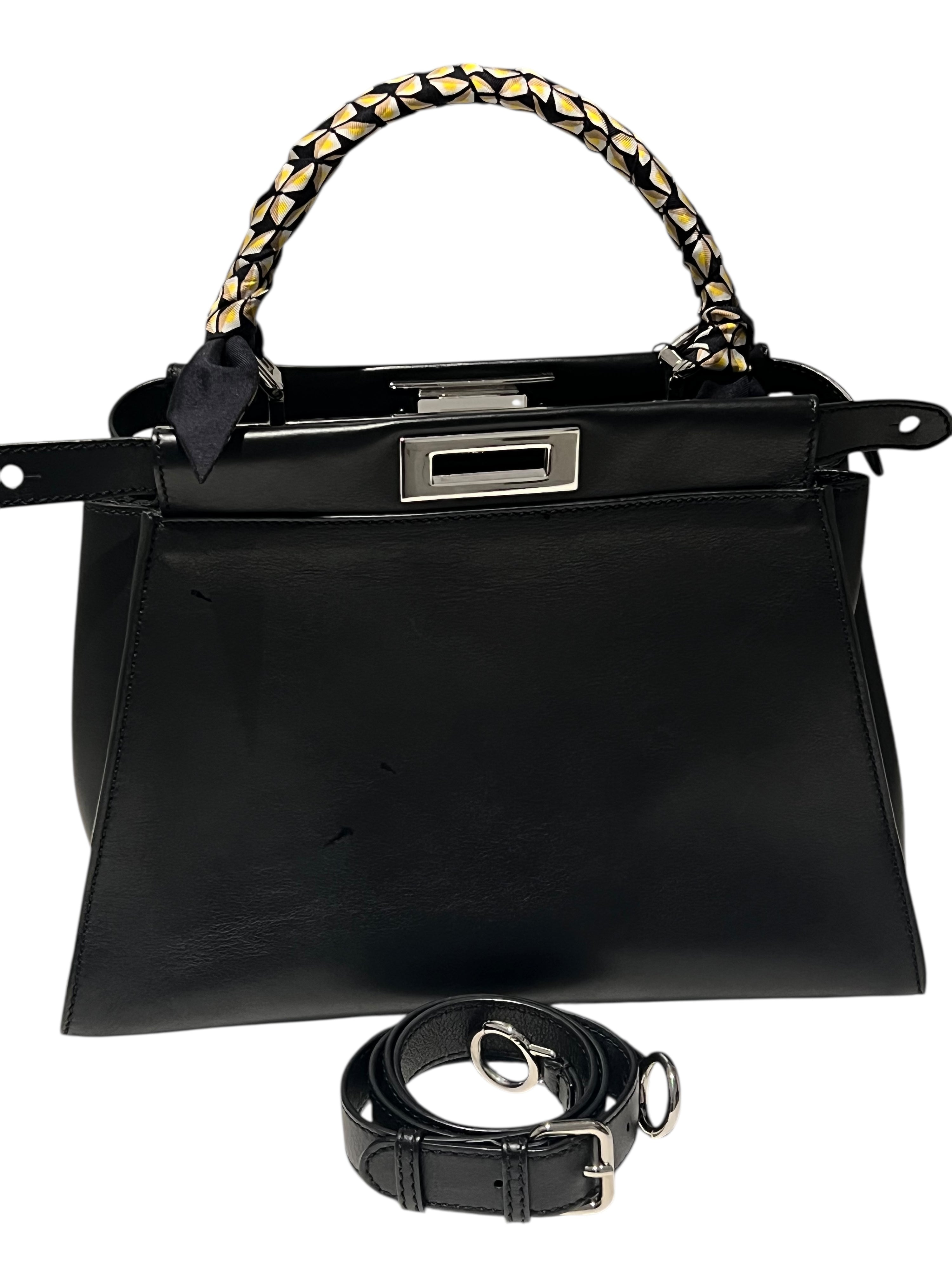 FENDI - Peekaboo-Tasche aus schwarzem Leder mit Python-Innenfutter
