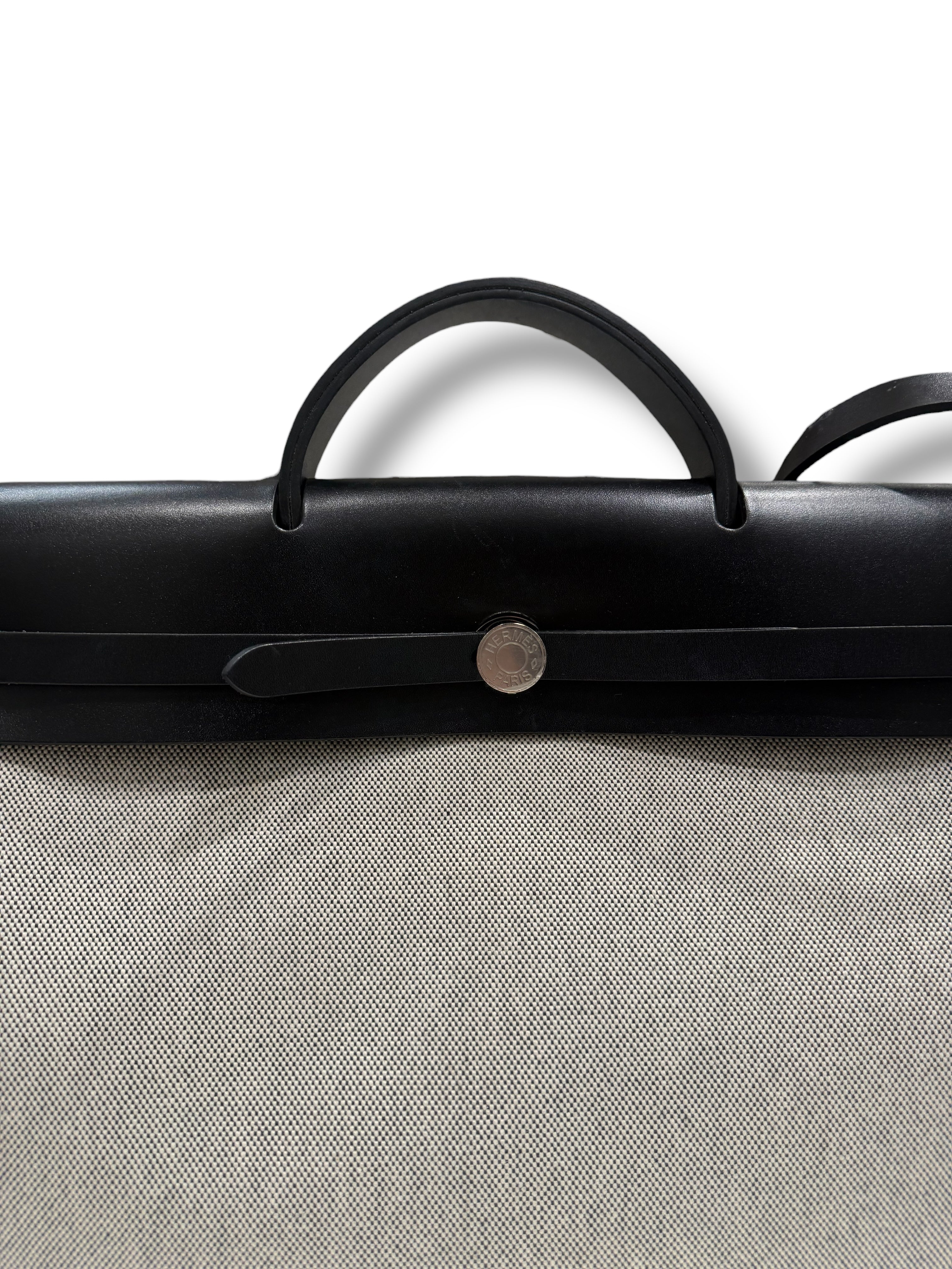 Hermès- Sac Herbag 39 Écru et noir