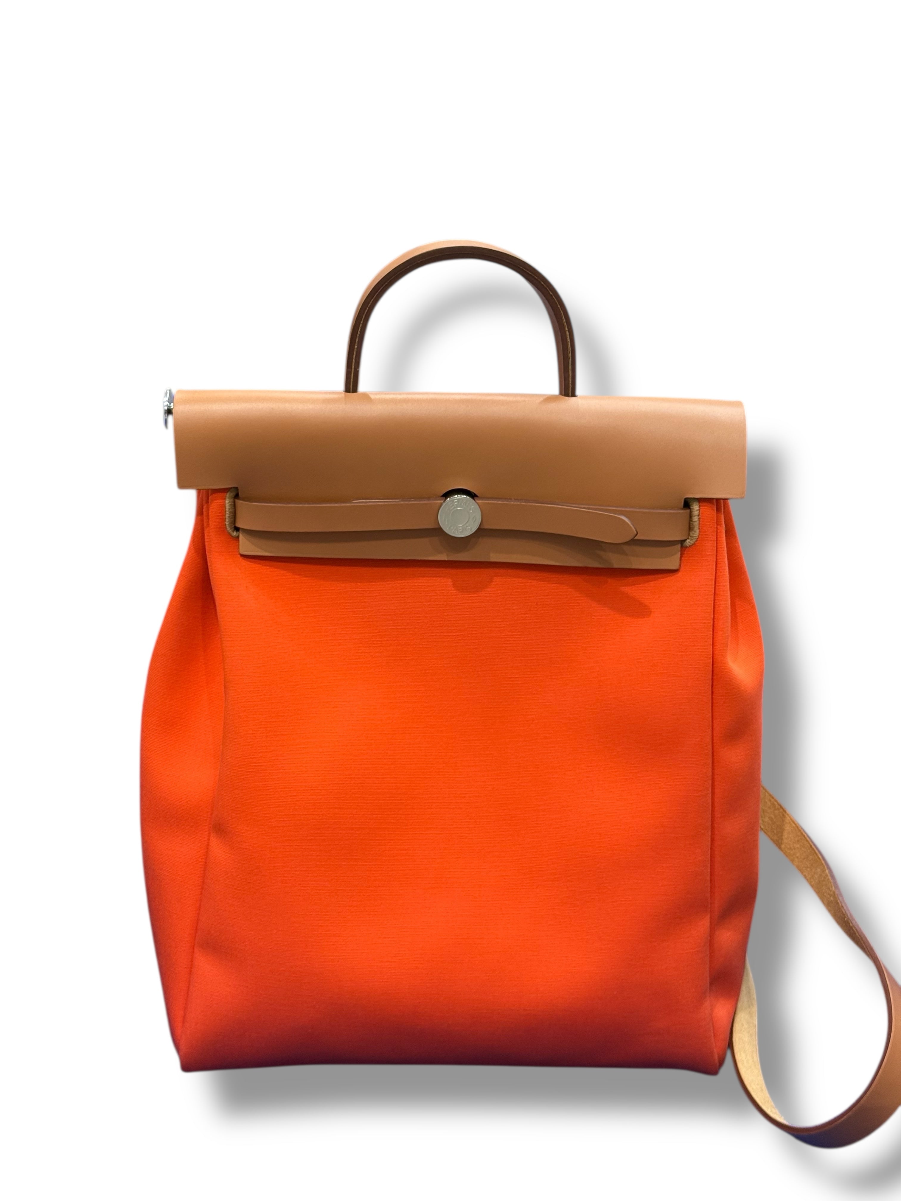 Hermès - Sac Herbag à dos orange et gold