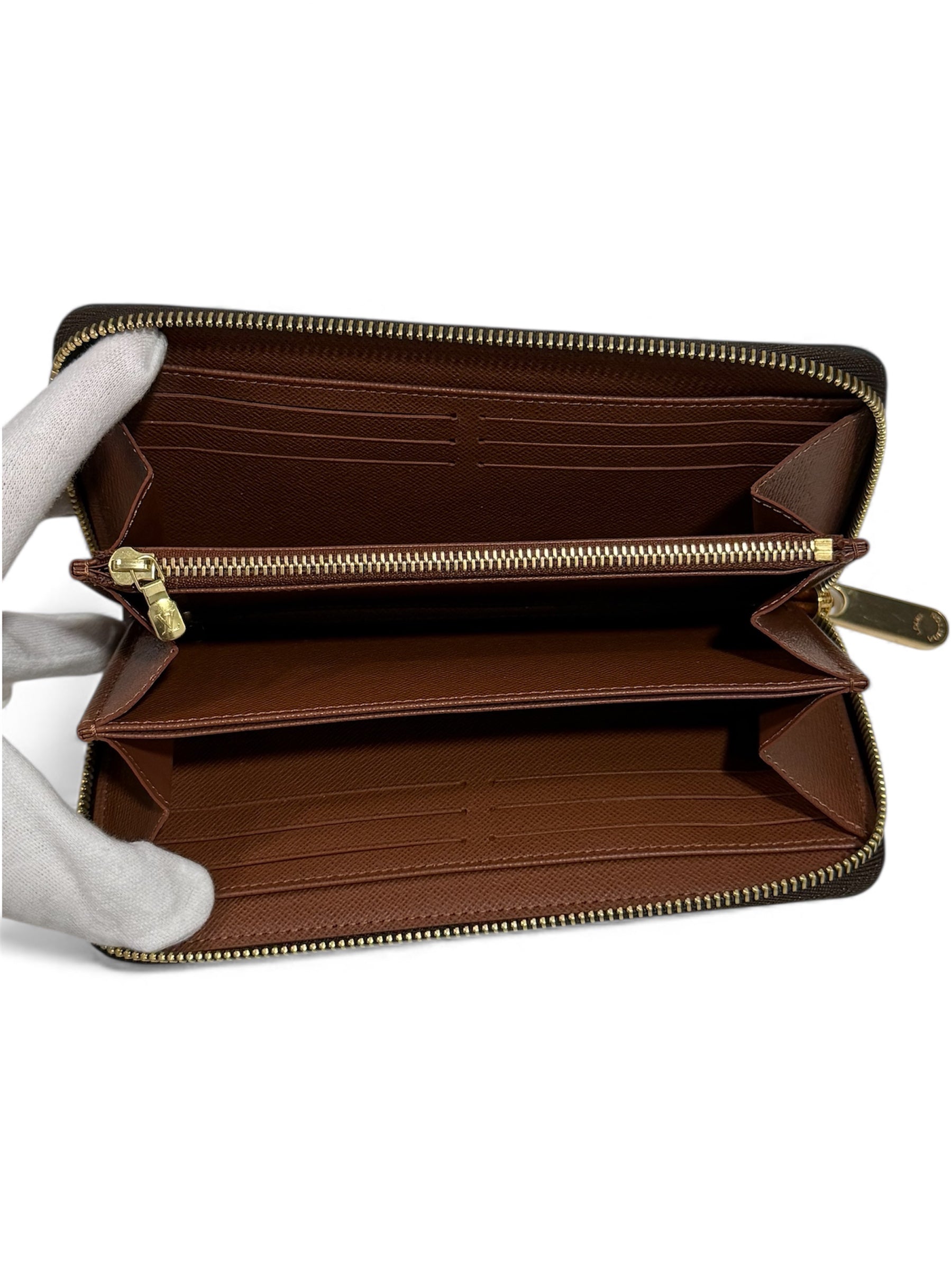 Louis Vuitton - Zippy Monogram wallet