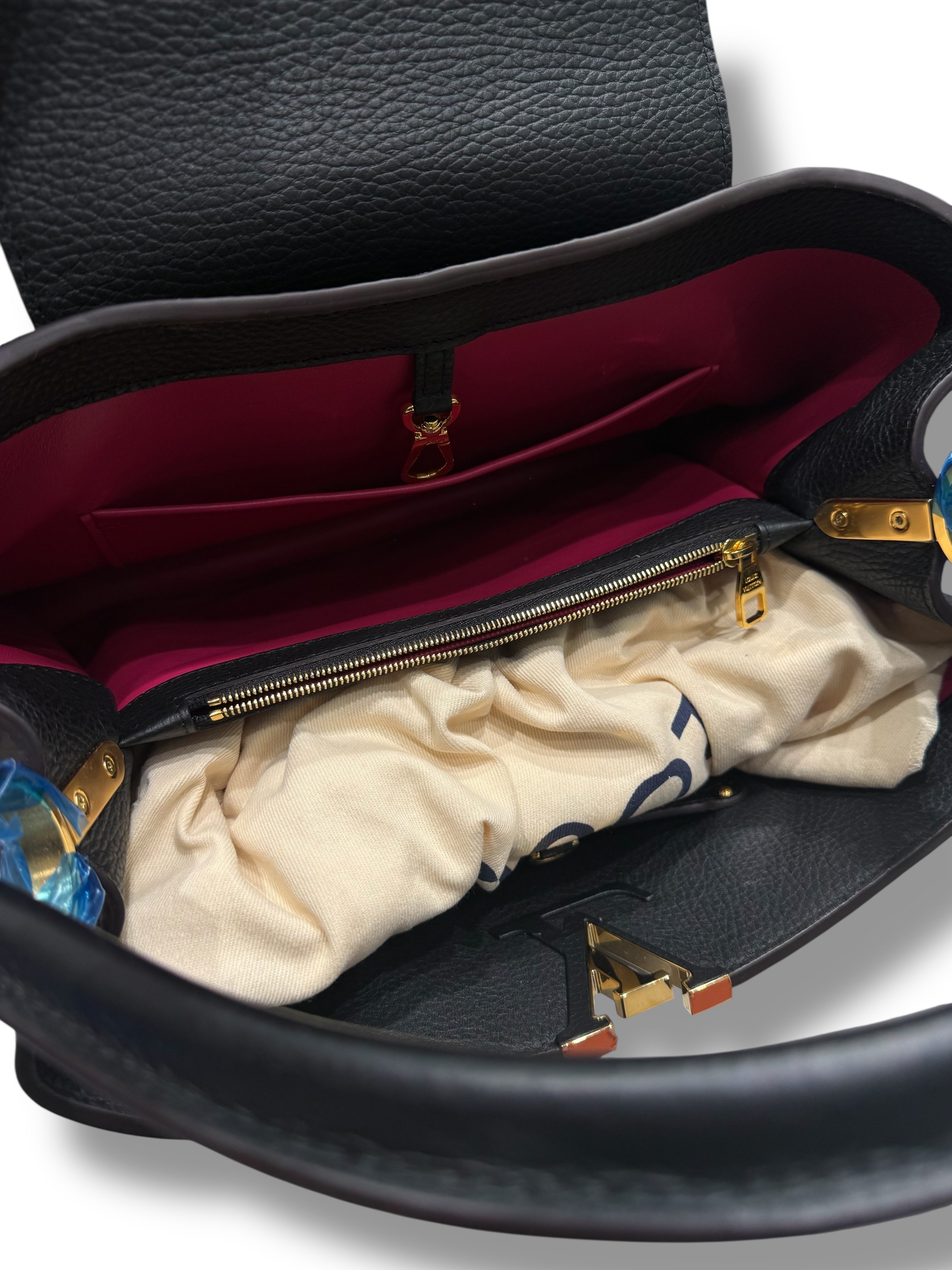 Louis Vuitton - Sac Capucines noir GM