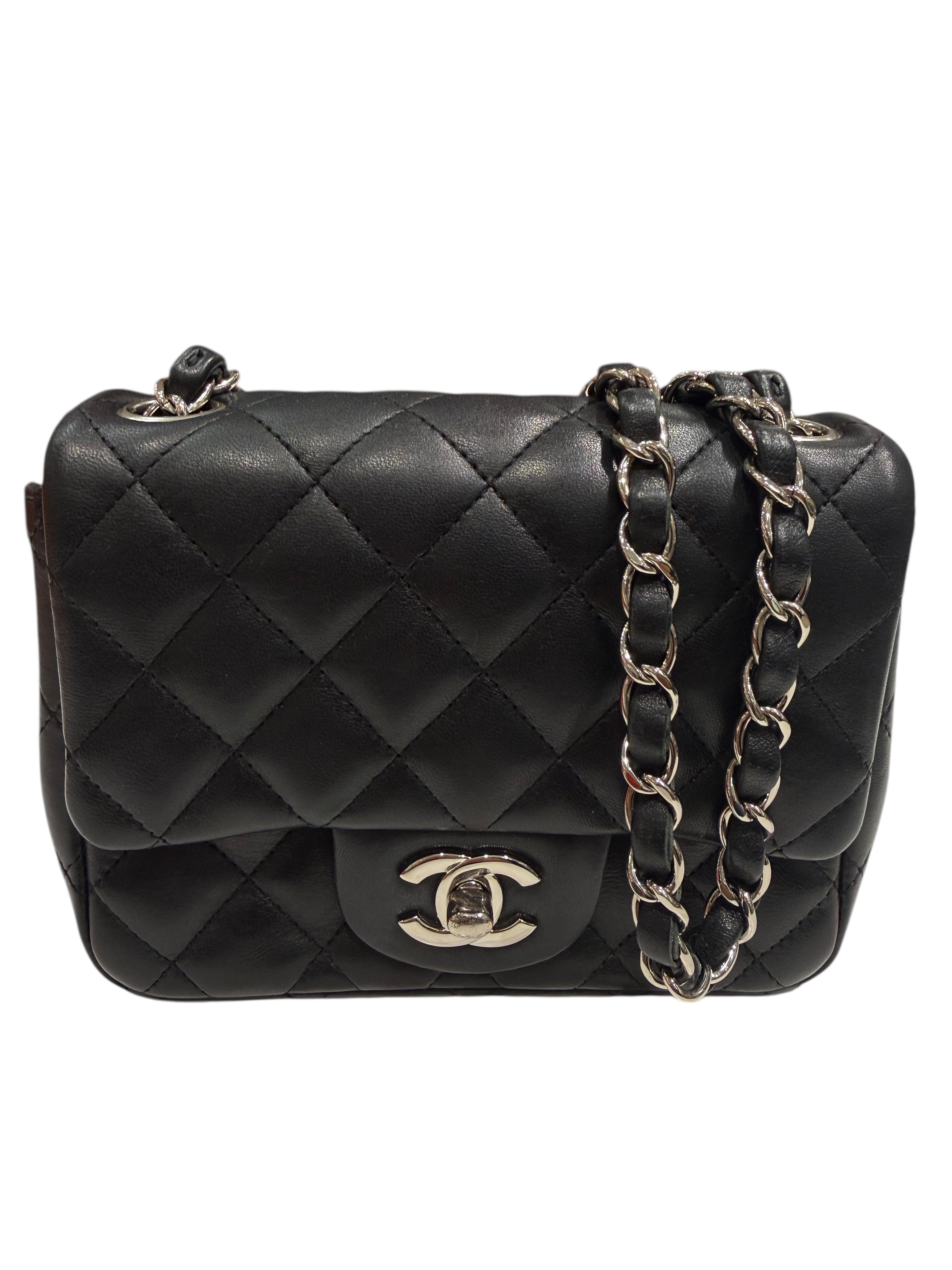 Chanel - Sac classique flap small
