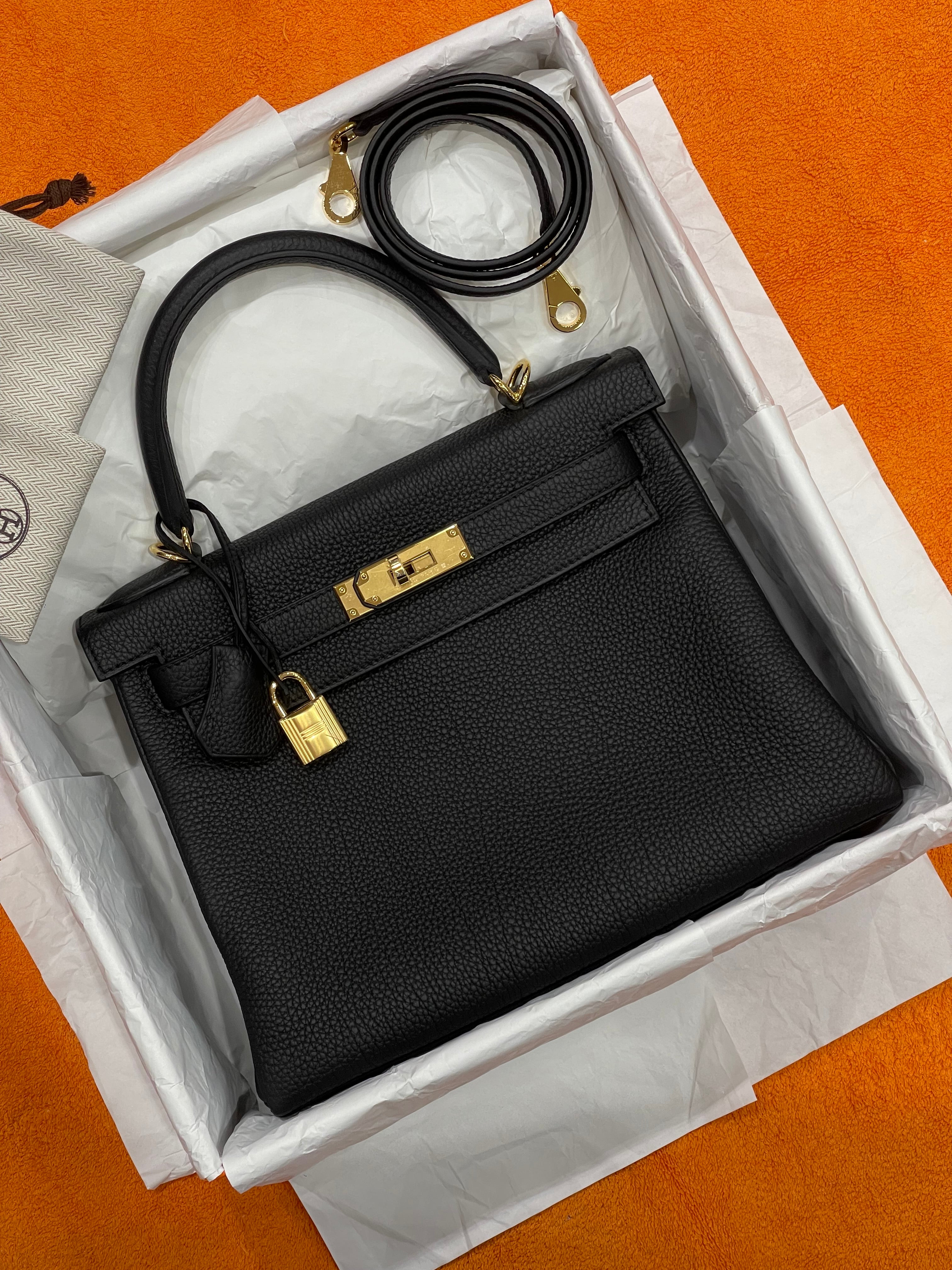 Hermès - Sac Kelly 28 Togo retourné nero