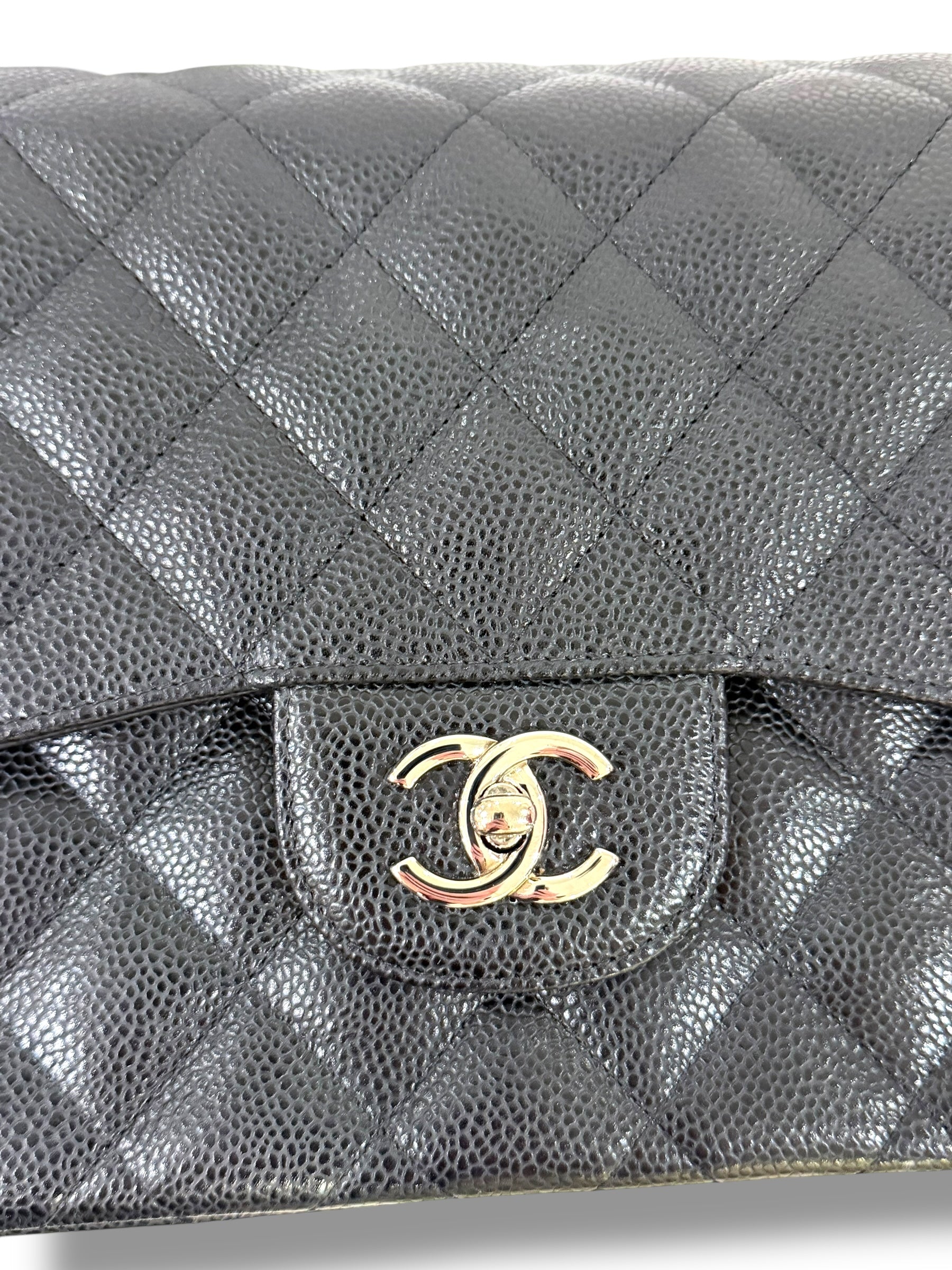 Chanel - Sac Timeless Jumbo cuir caviar