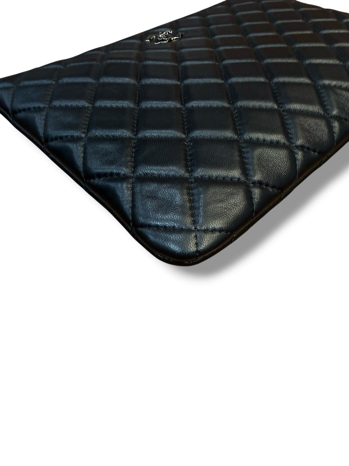 Chanel - Pochette matelassé Noir édition limitée