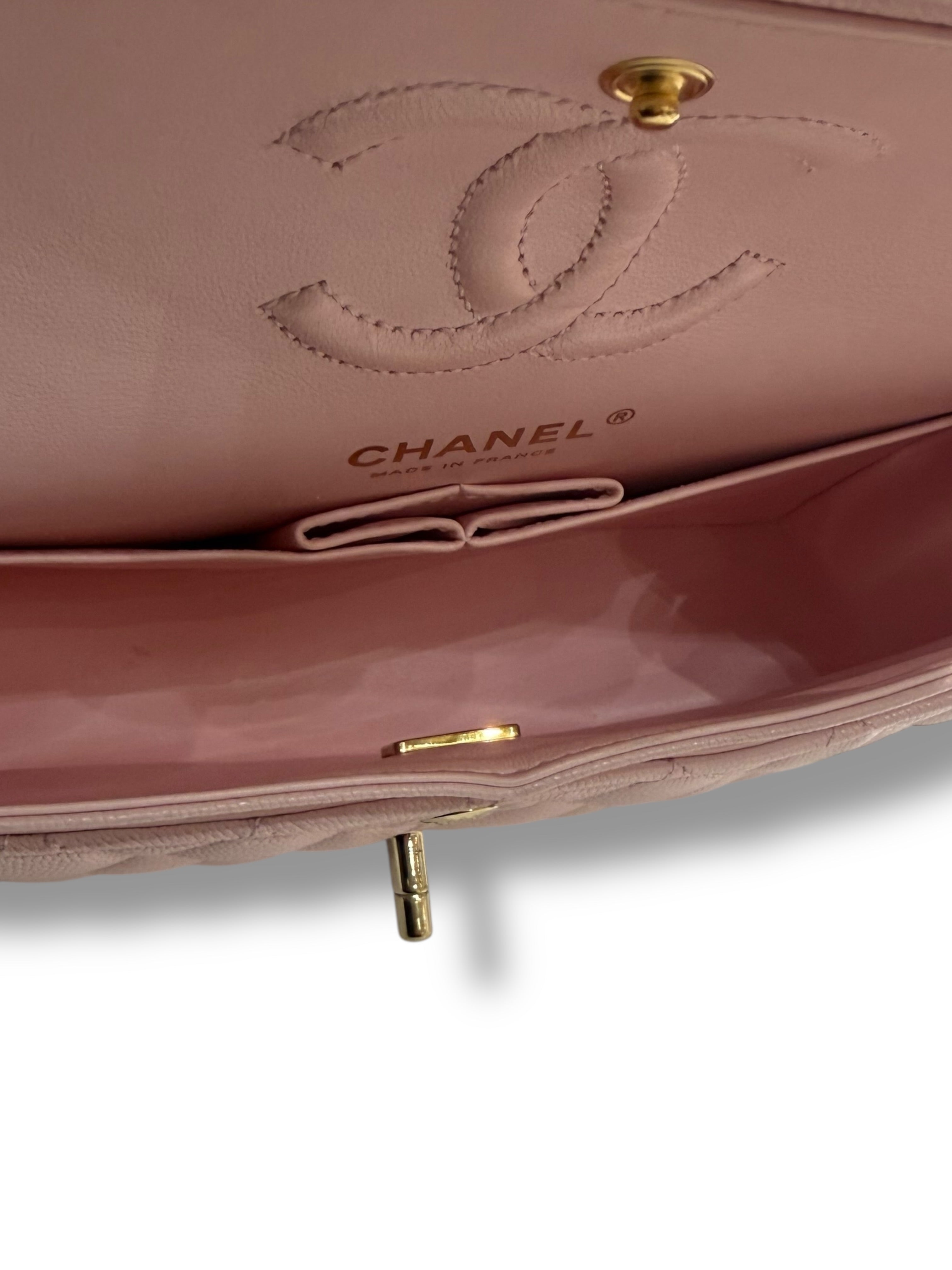 Chanel - Sac 11.12 Timeless Small 23 Double Flap Baby Pink | Les Folies d’Eugénie