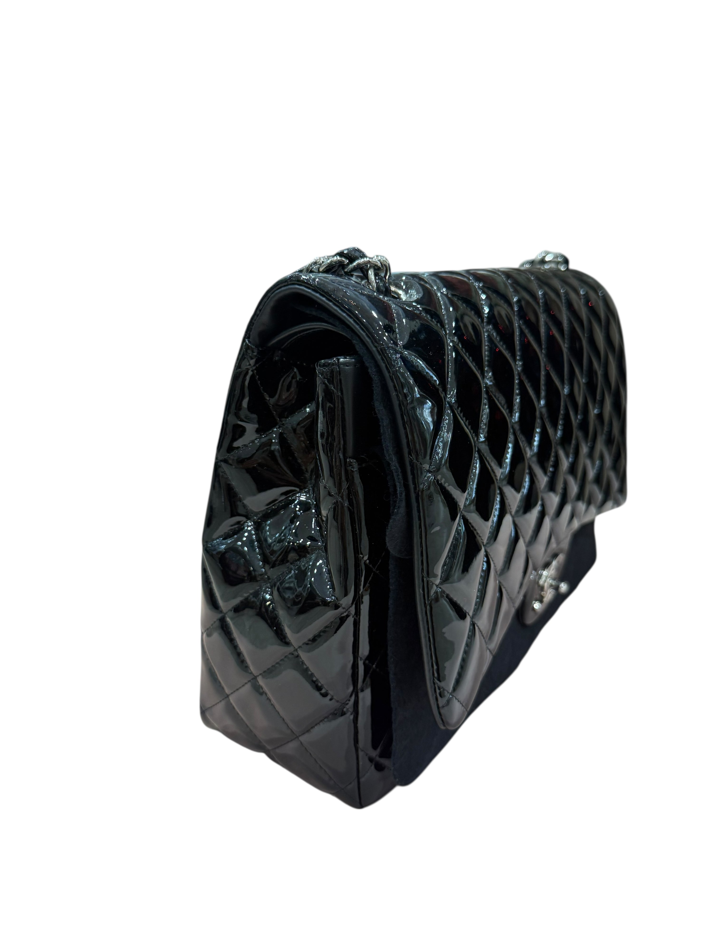 Chanel - Klassische Tasche 11:12 Maxi Jumbo aus lackiertem Leder