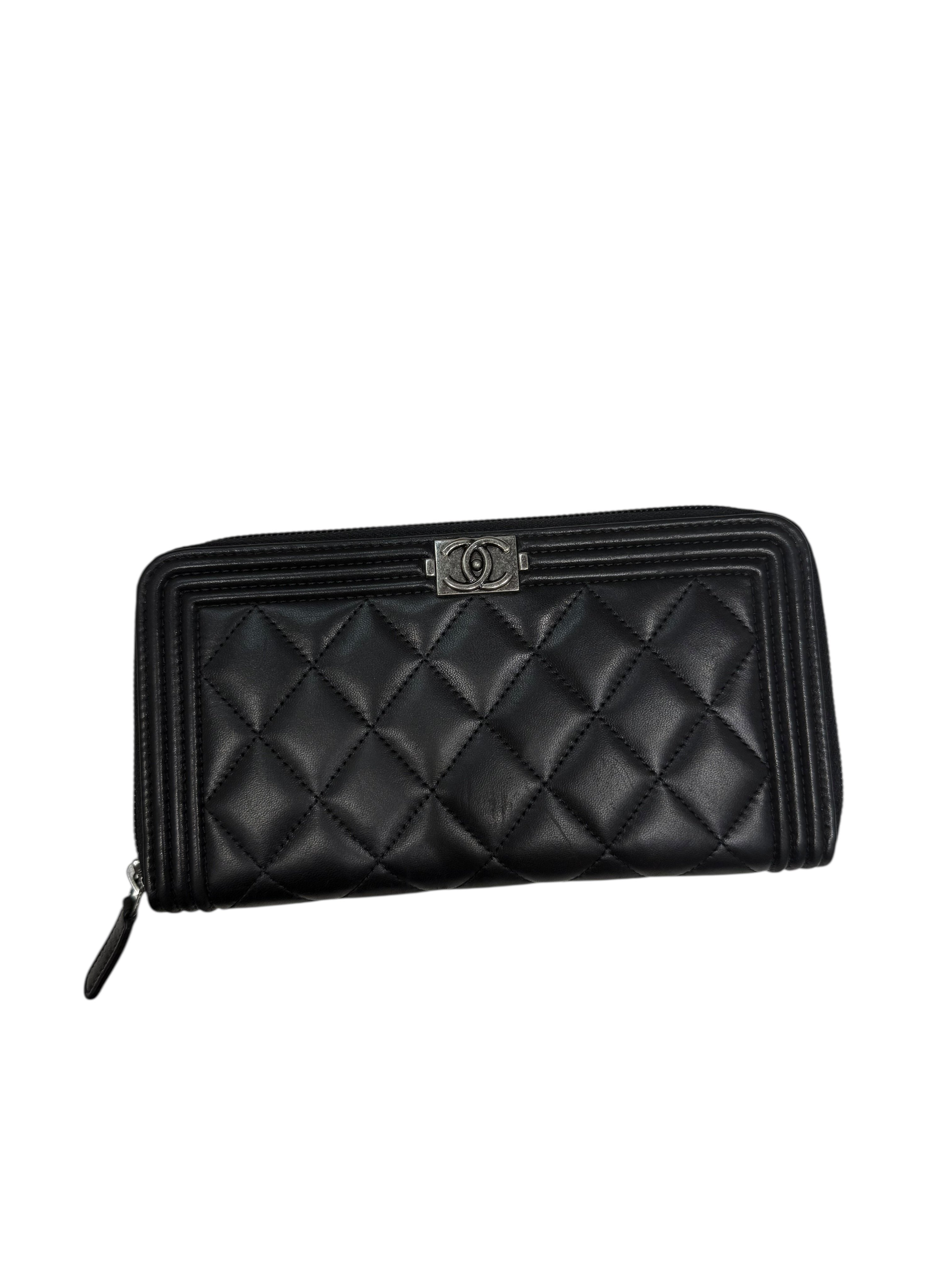 Chanel - Portefeuille boy