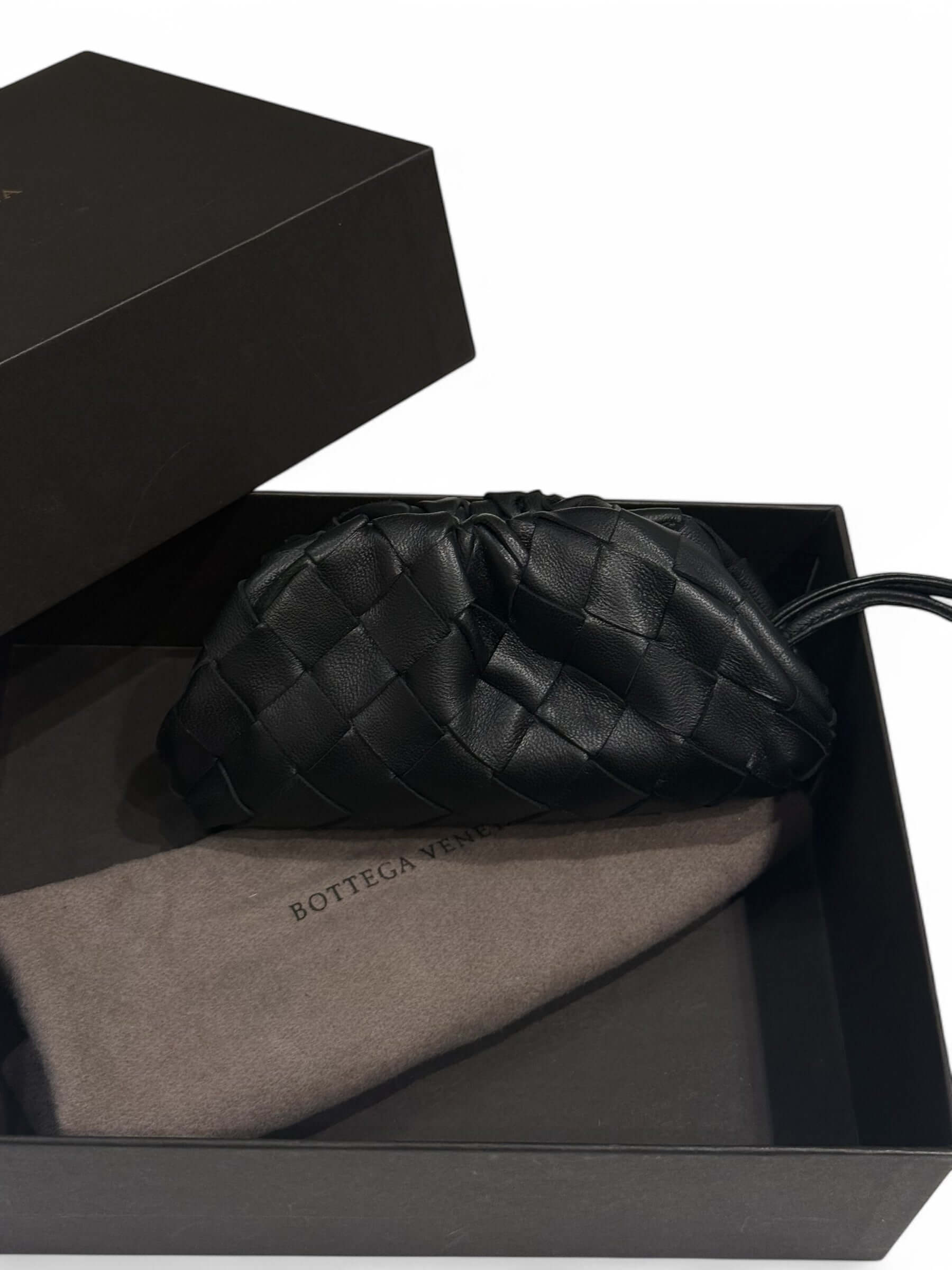 Bottega Veneta - Mini Sac Pouch noir