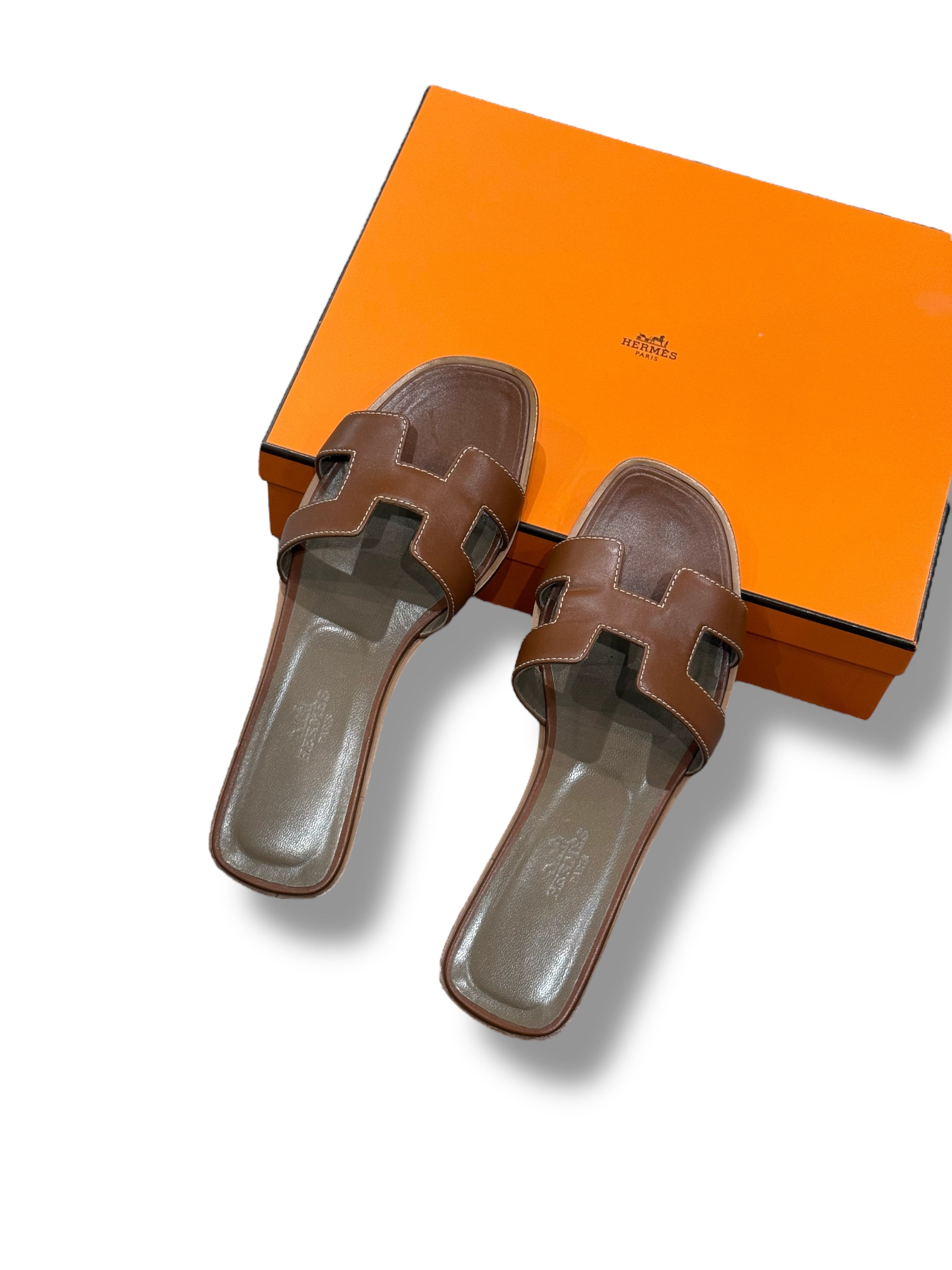 Hermès - Sandales Oran T.36,5 Gold