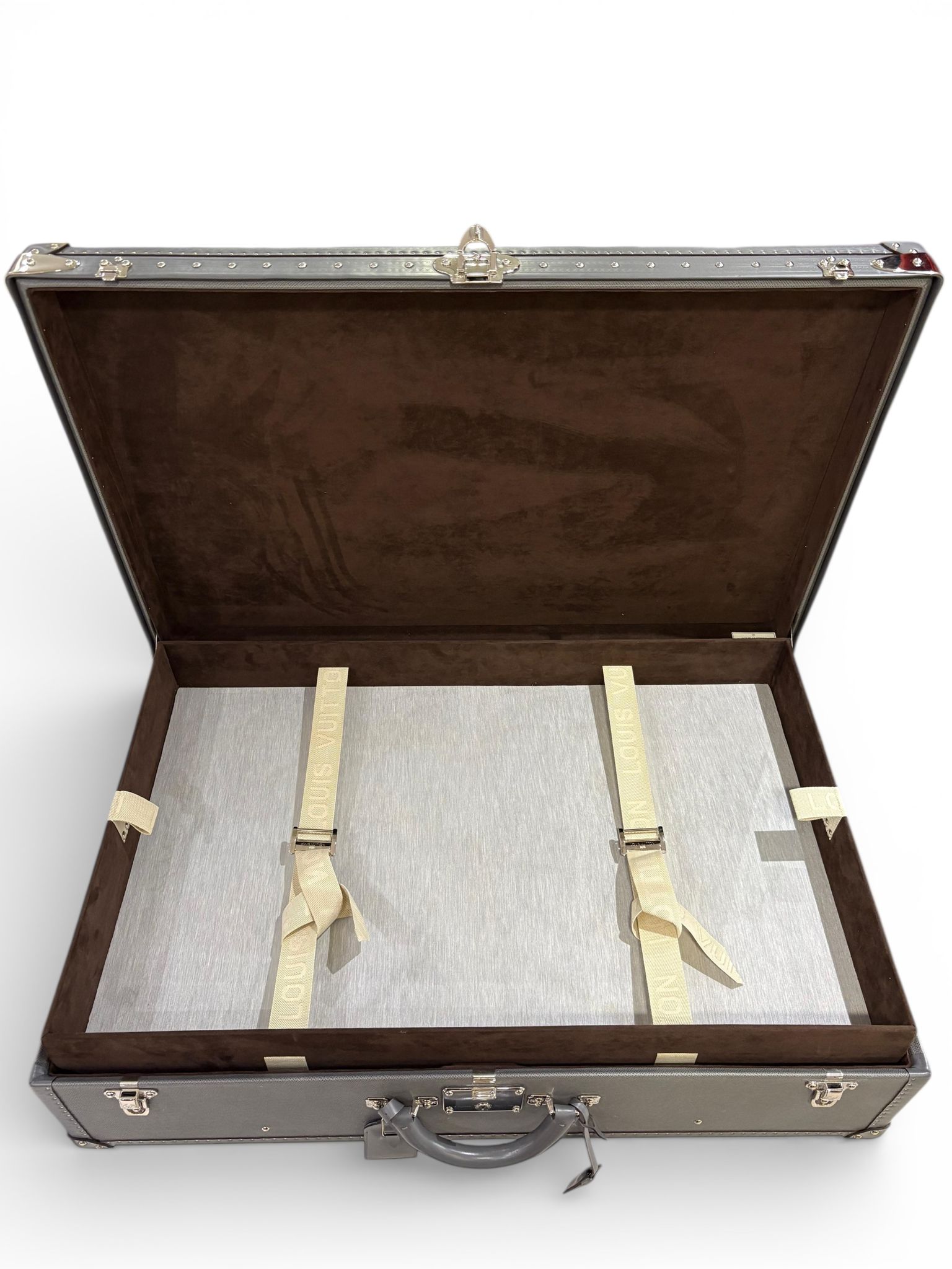 Louis Vuitton - Malle de voyage t.83