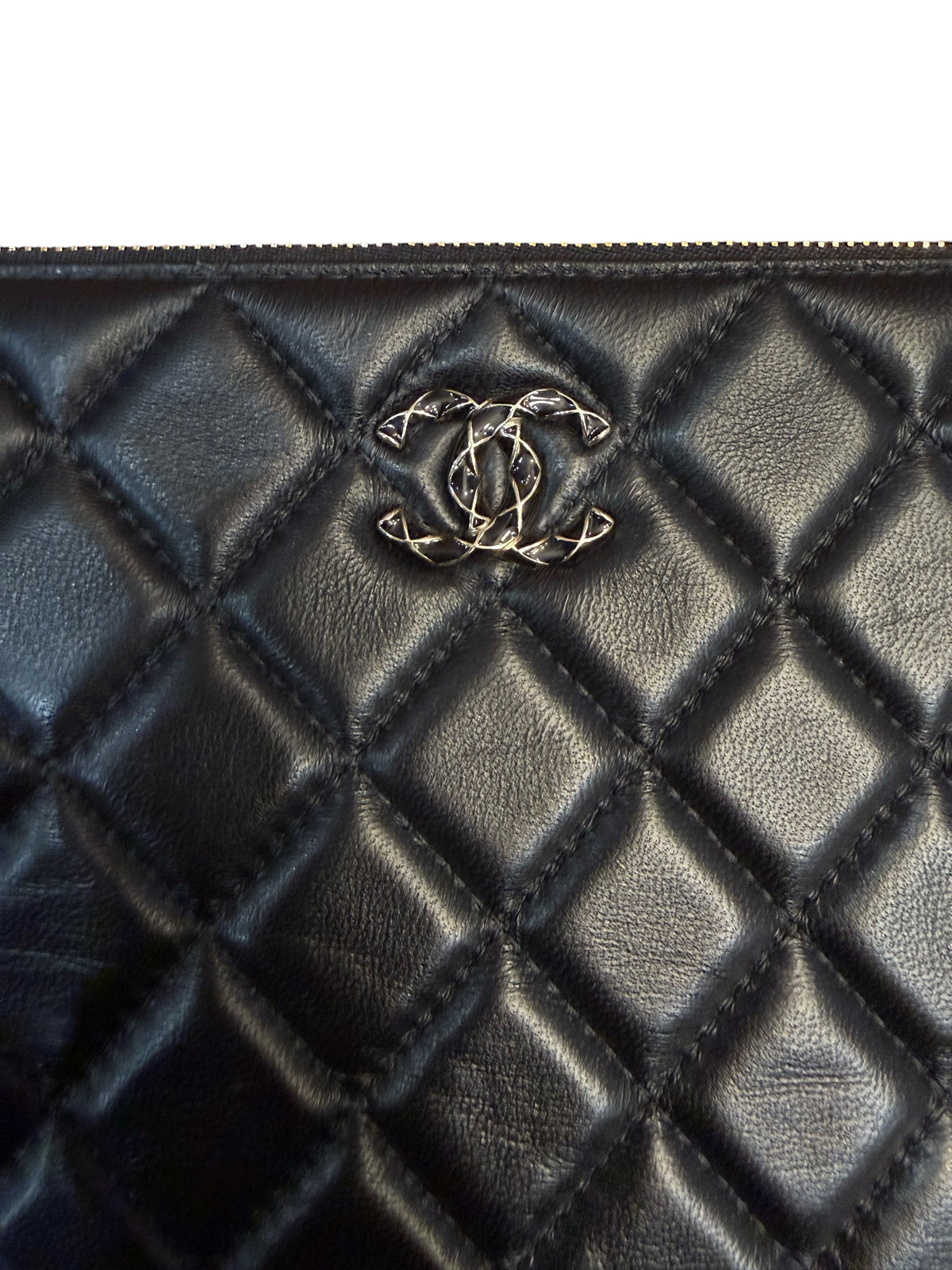 Chanel - Pochette matelassé Noir édition limitée