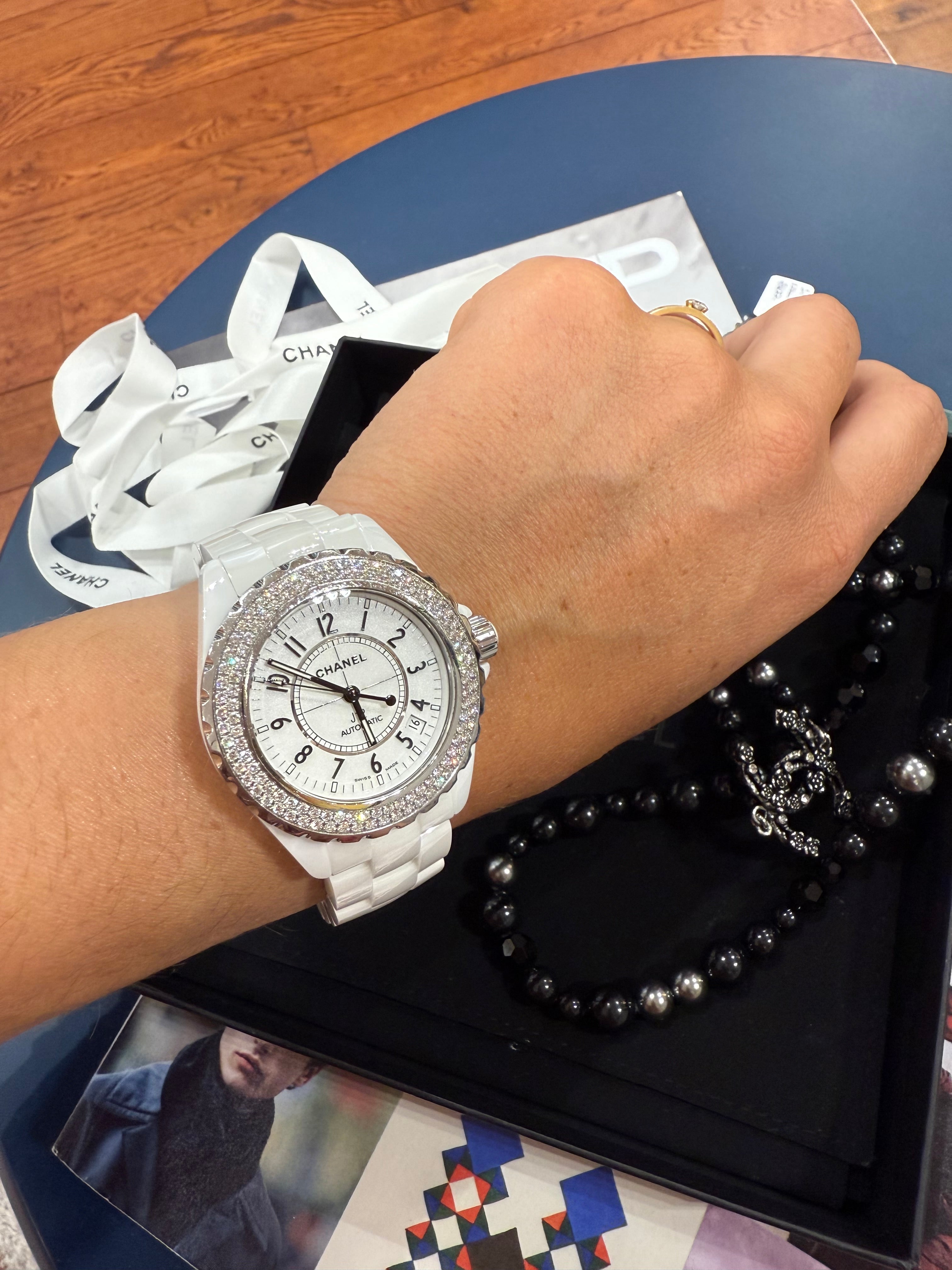 Chanel - Montre J12 Blanche 38mm