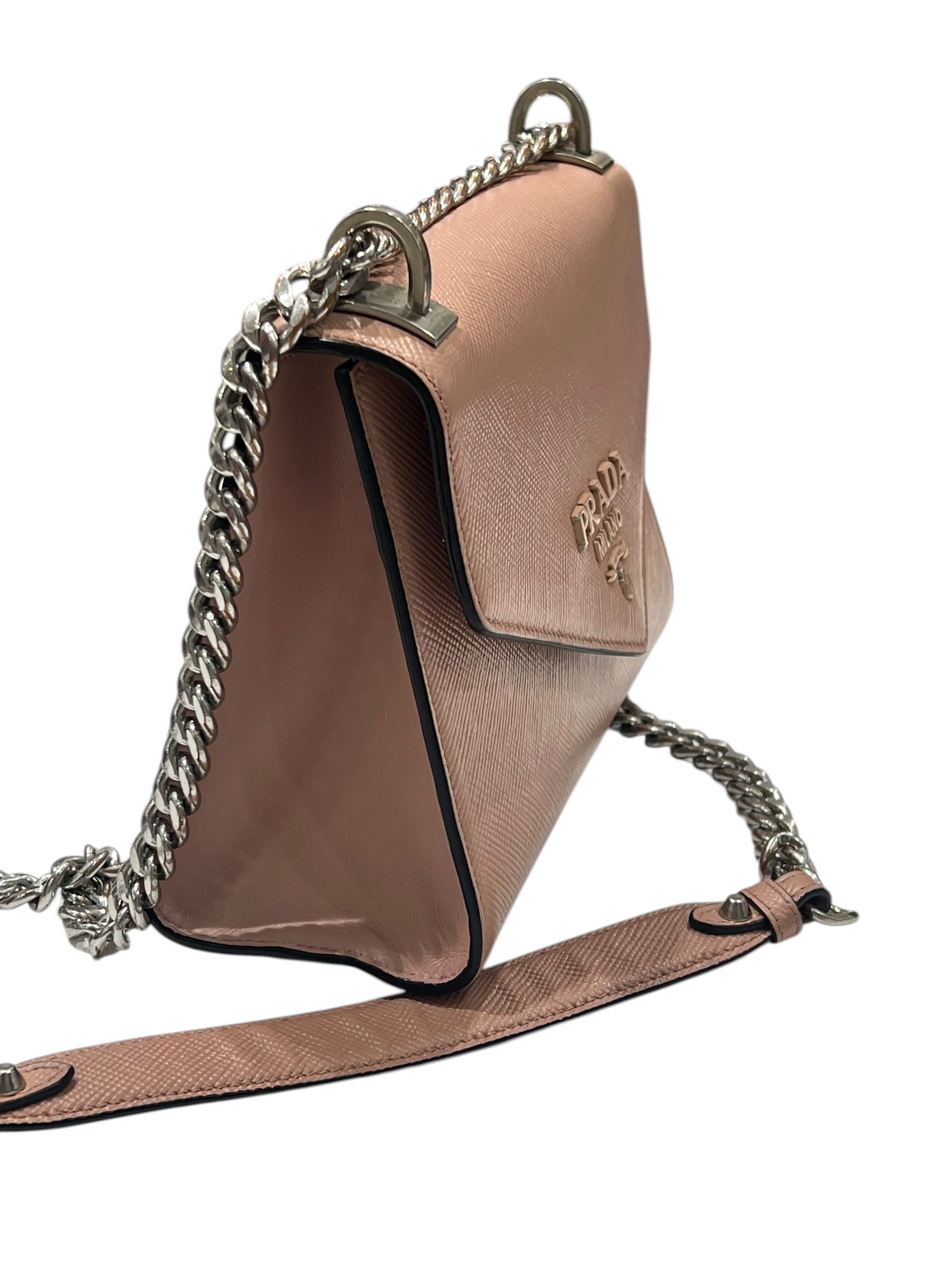 Prada - sac cuir saffiano rose nude