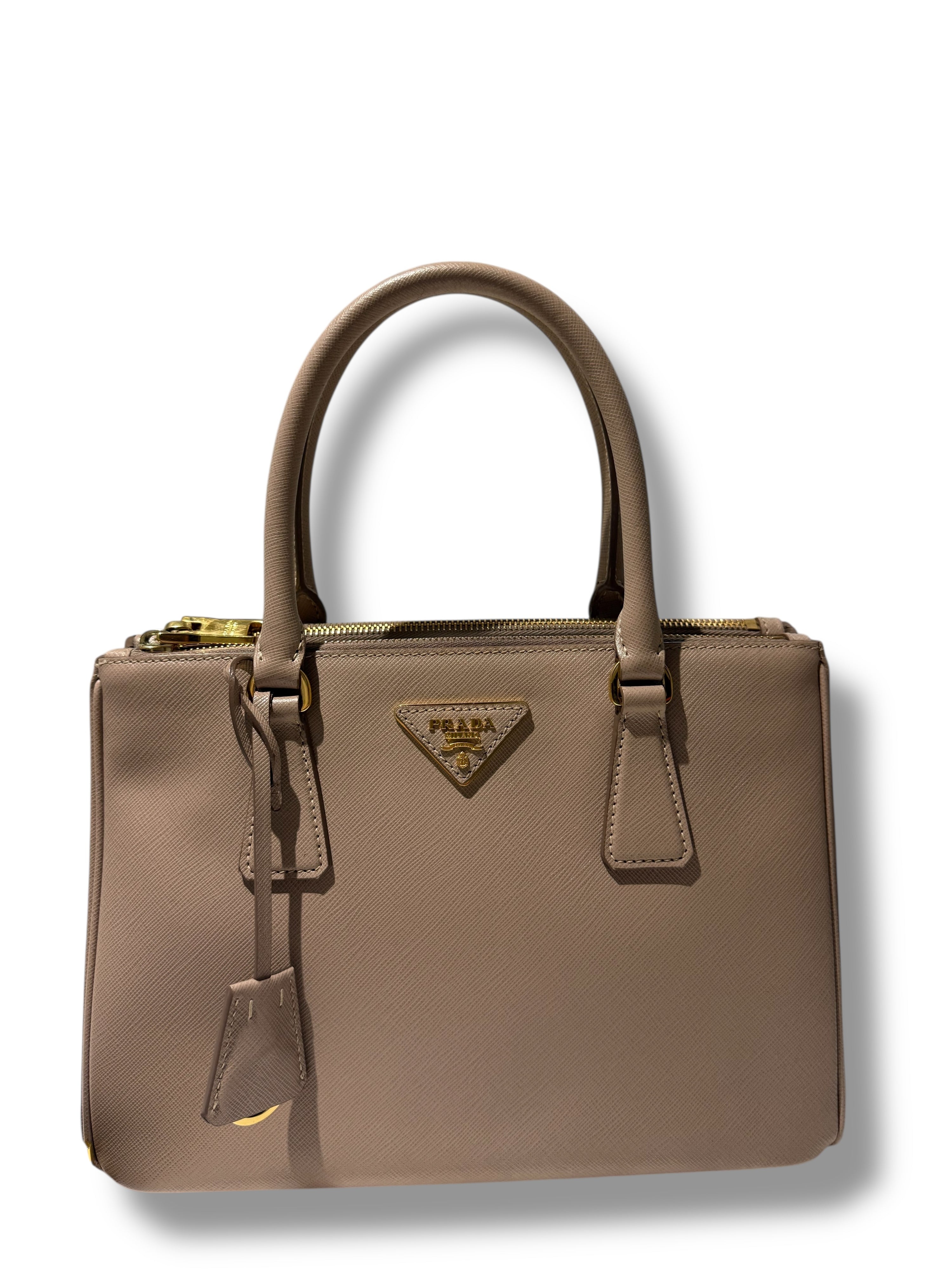Prada Sac Galleria MM Beige | Les Folies d’Eugénie