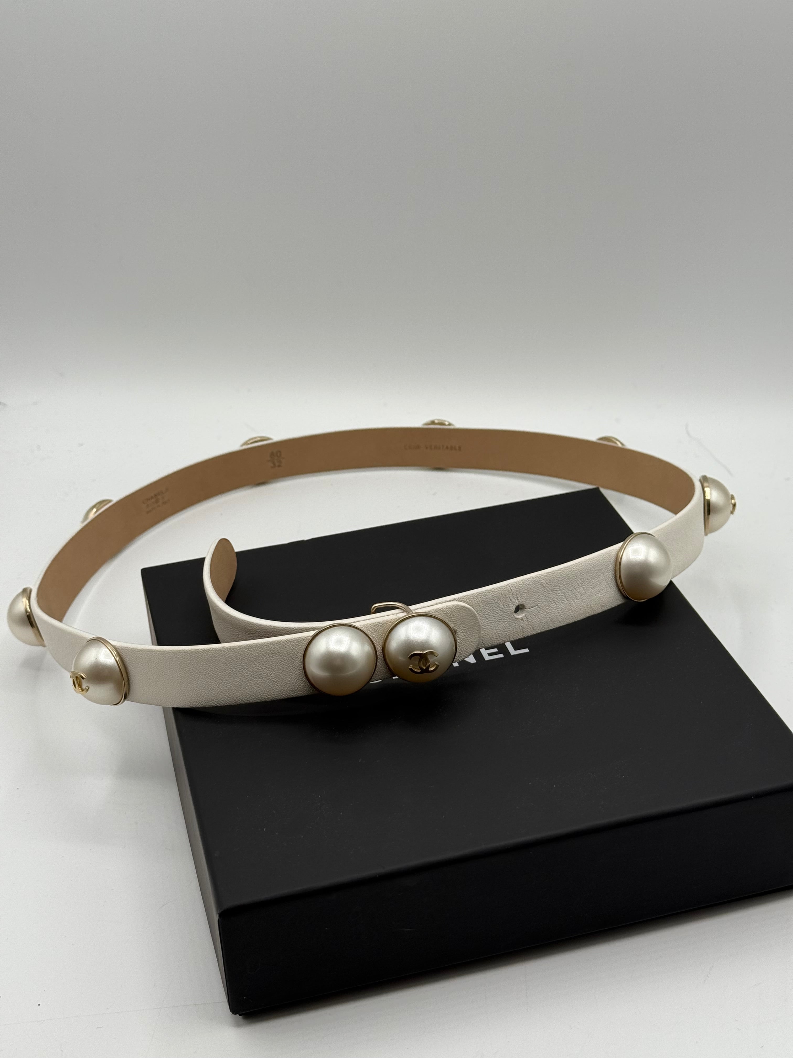 Chanel - Perlen Gürtel T80