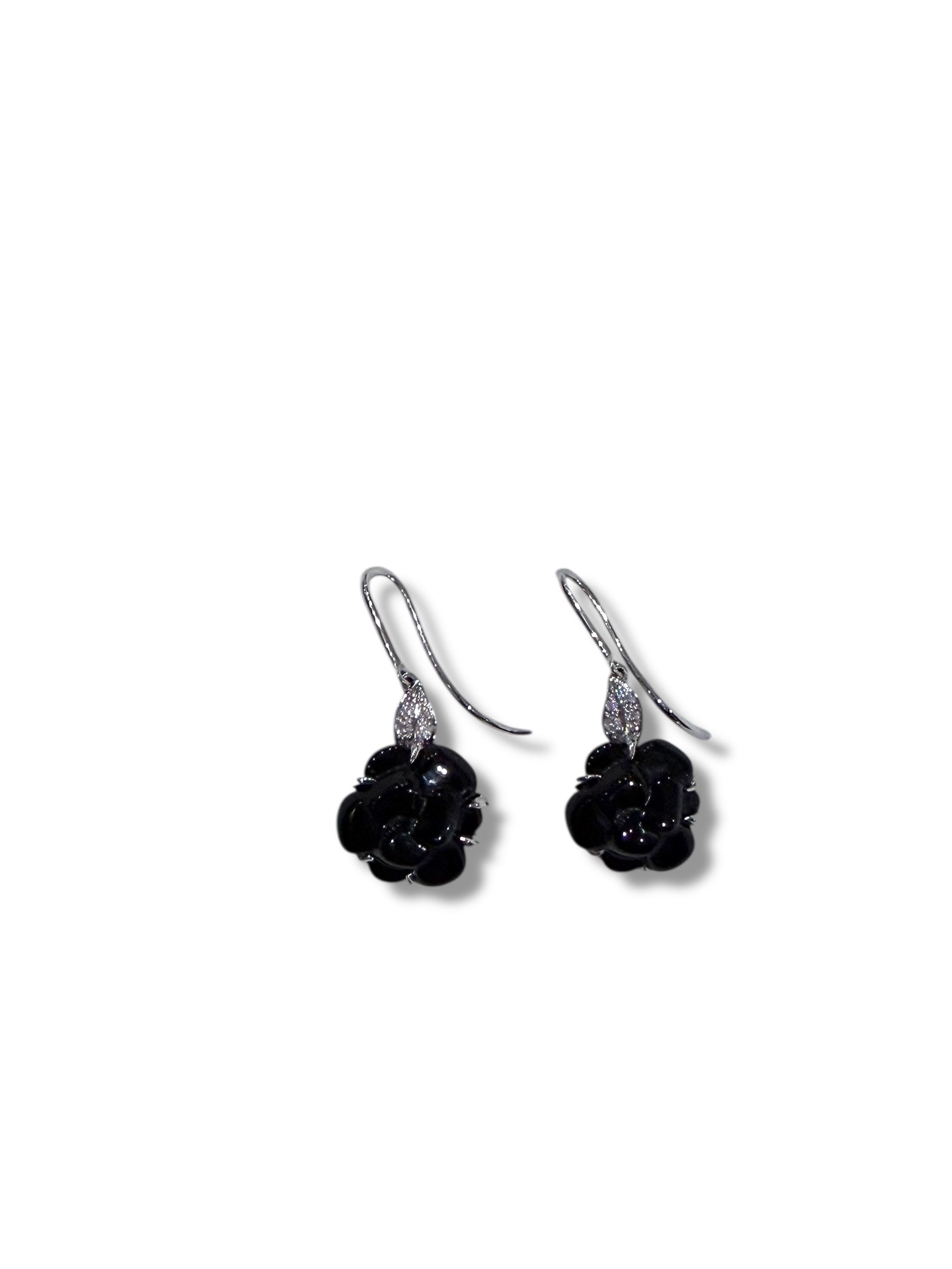 Chanel - Boucles d’oreilles camélia