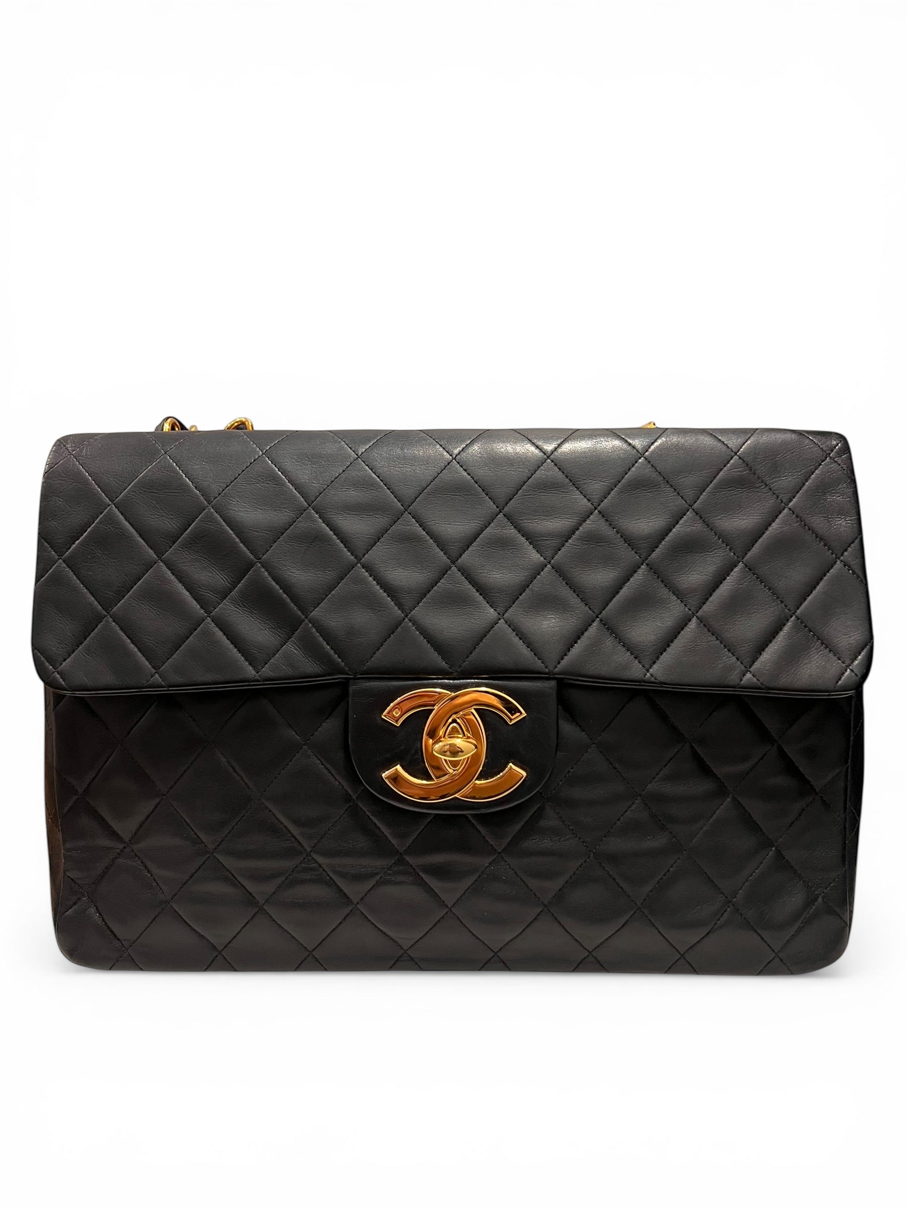 Sac Chanel Maxi Jumbo Vintage | Les Folies d’Eugénie