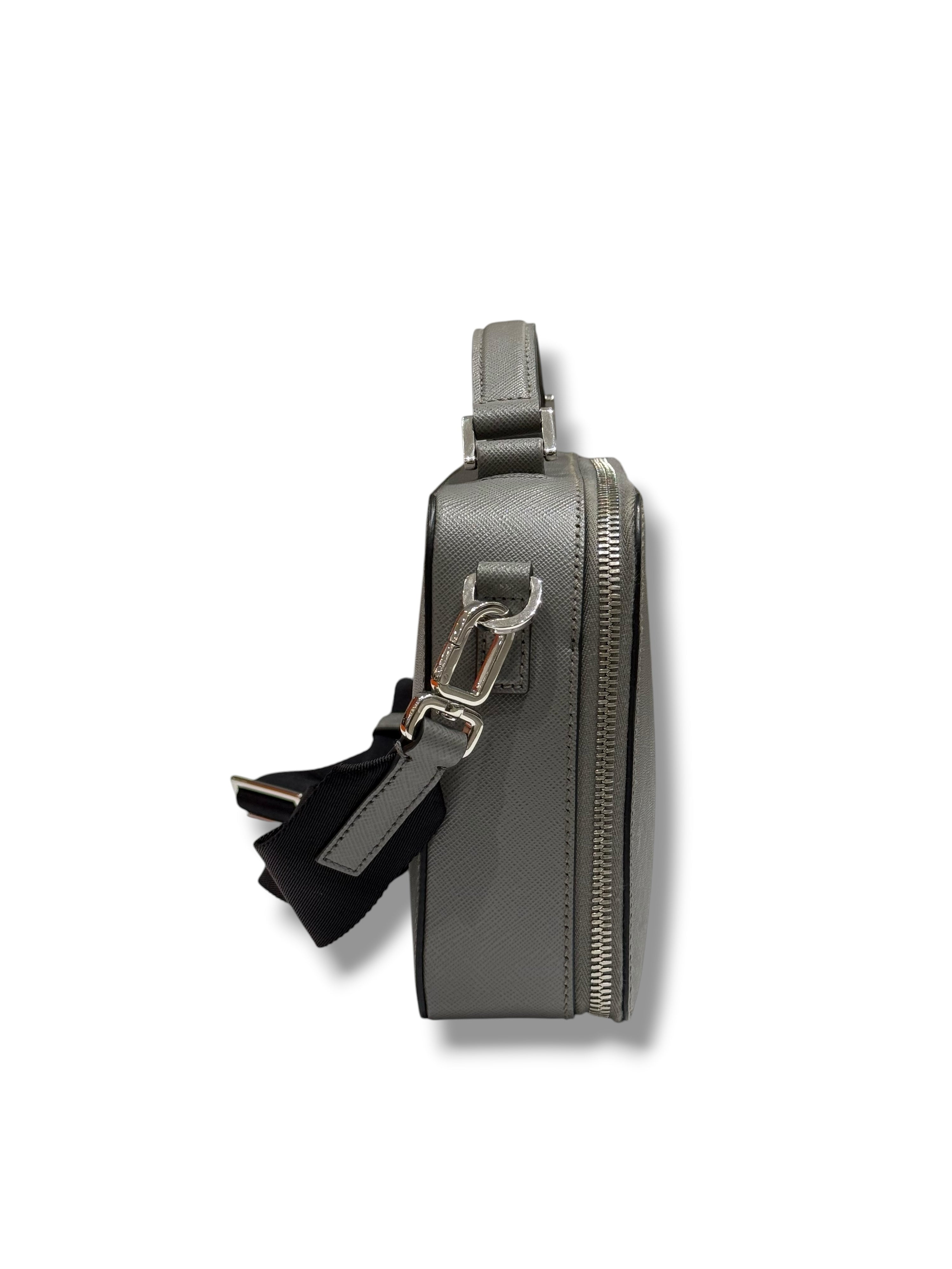 Prada – Brique-Tasche in Marmor-Grau