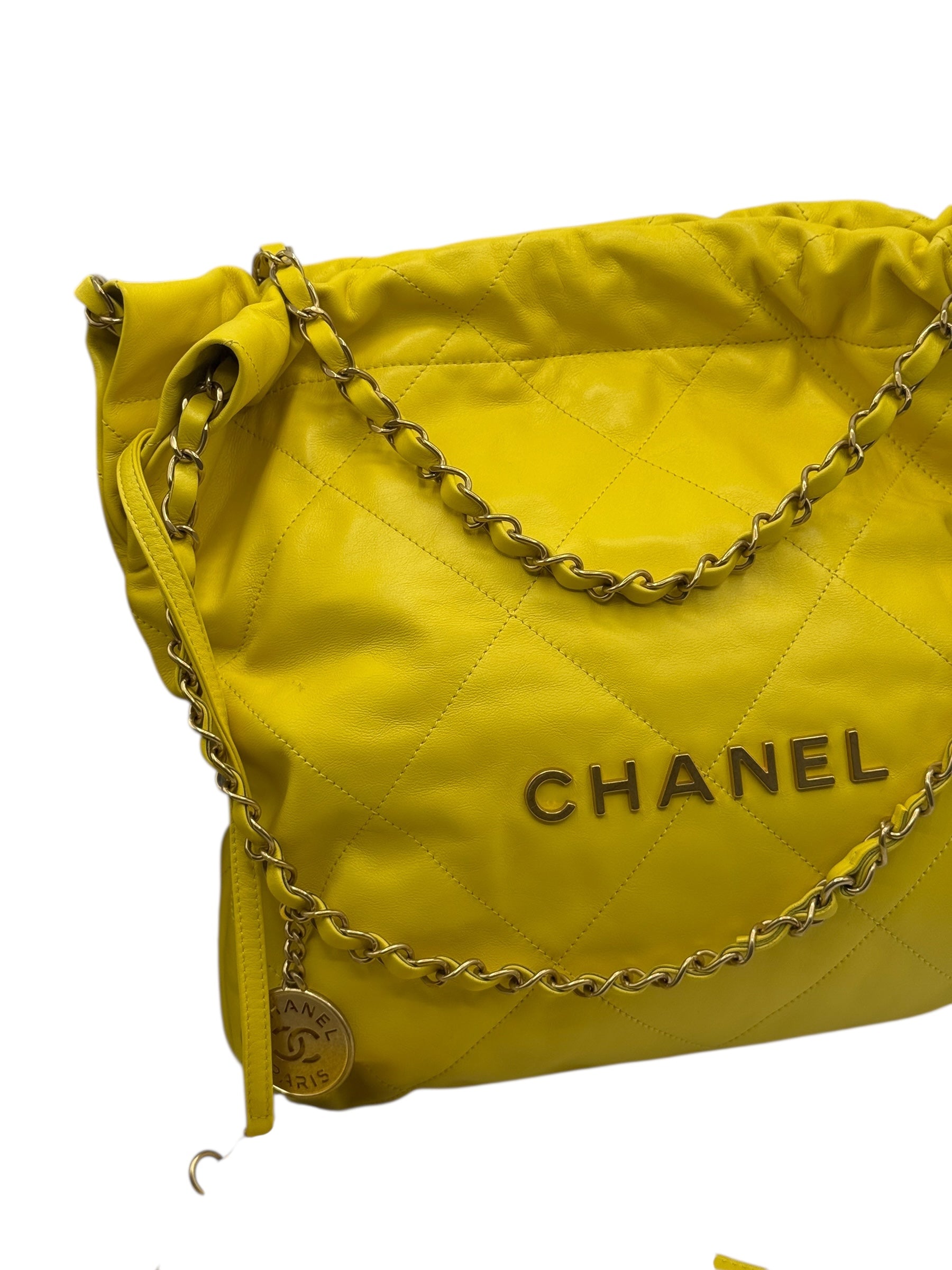 Chanel - Sac 22 jaune small