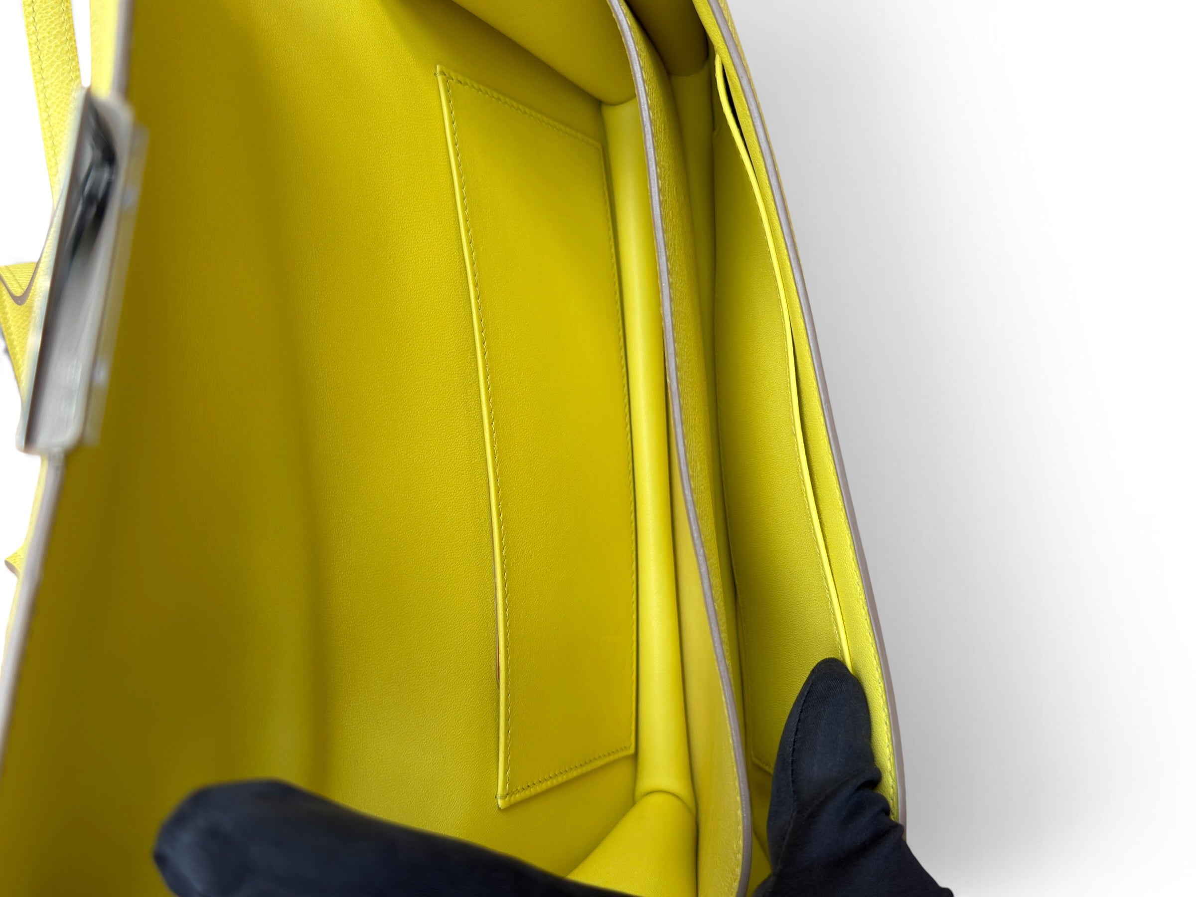 Hermès - Sac Constance To Go Epsom Lime