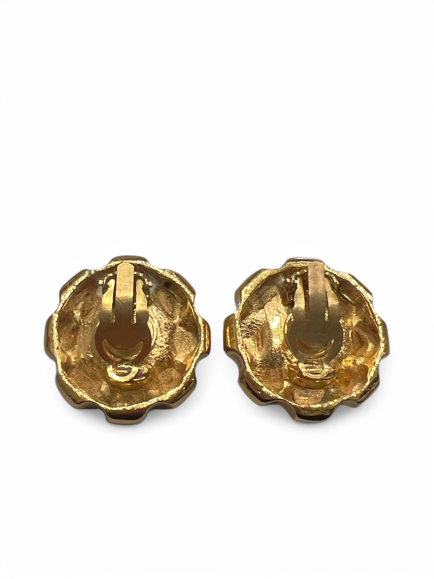 Chanel - Vintage Clip-On Earrings