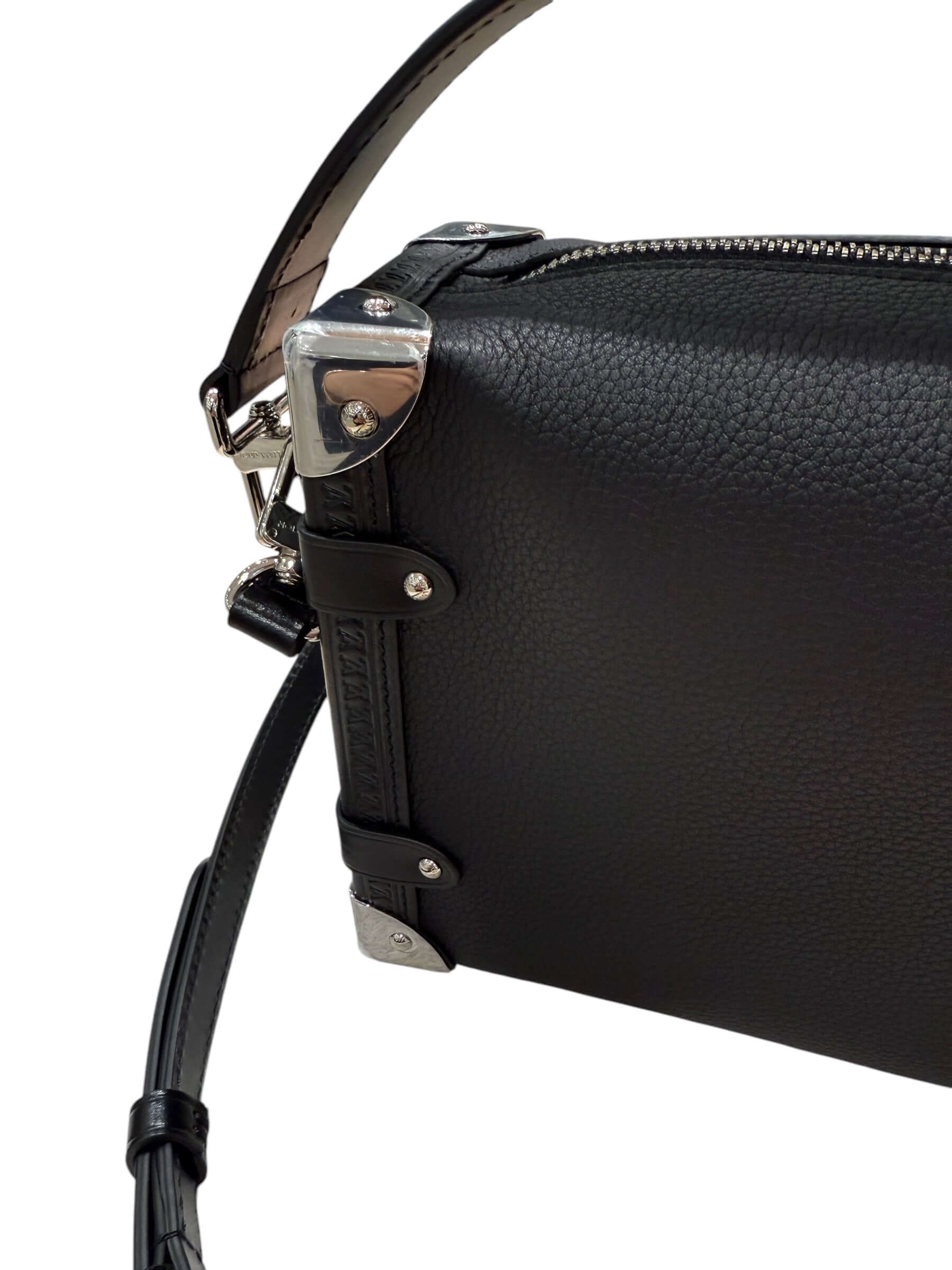 Louis Vuitton - Sac Side Trunk Moyen Modèle