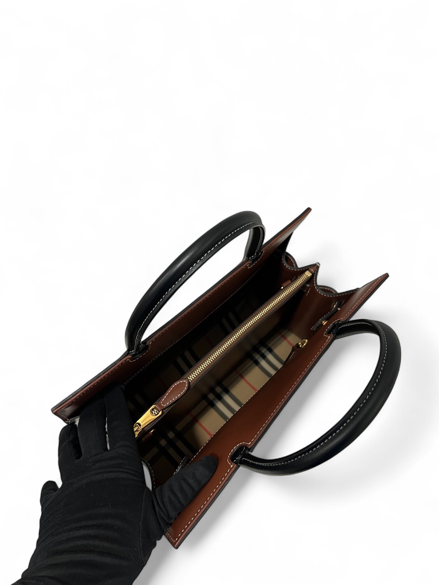 Burberry - Schwarze Titeltasche