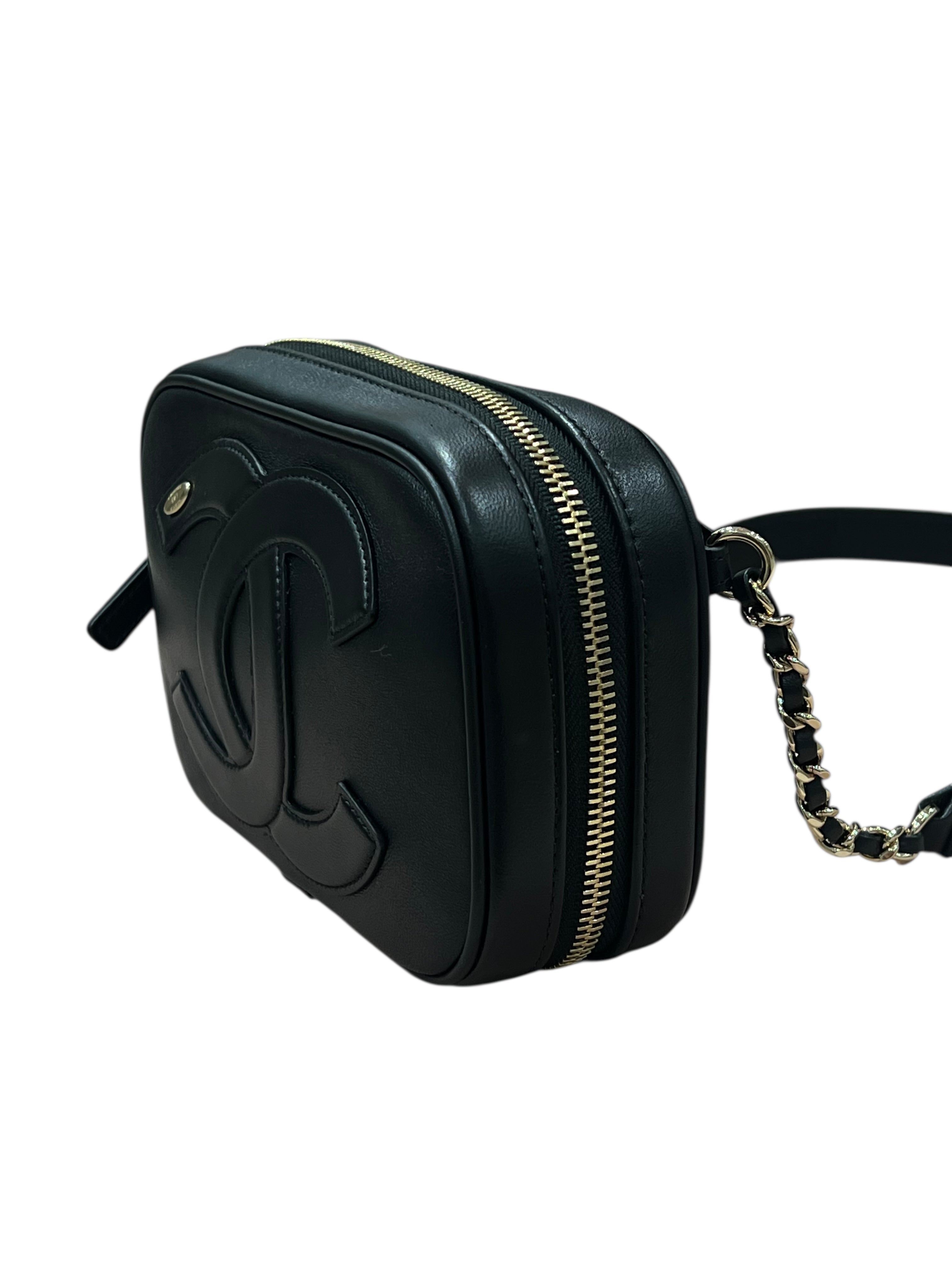 Chanel - pochette ceinture caméra mania