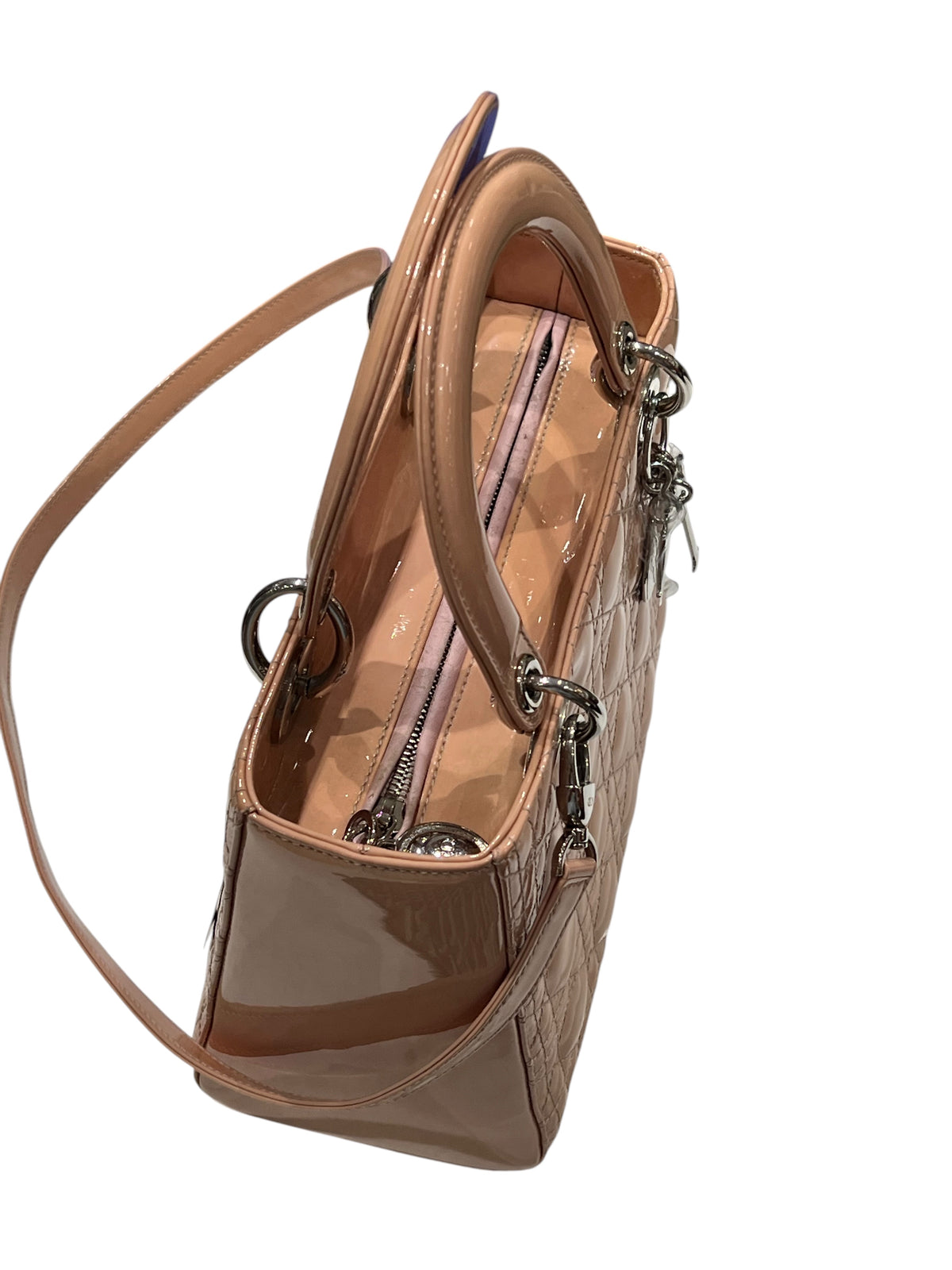 Dior - sac lady Dior médium cuir vernis nude