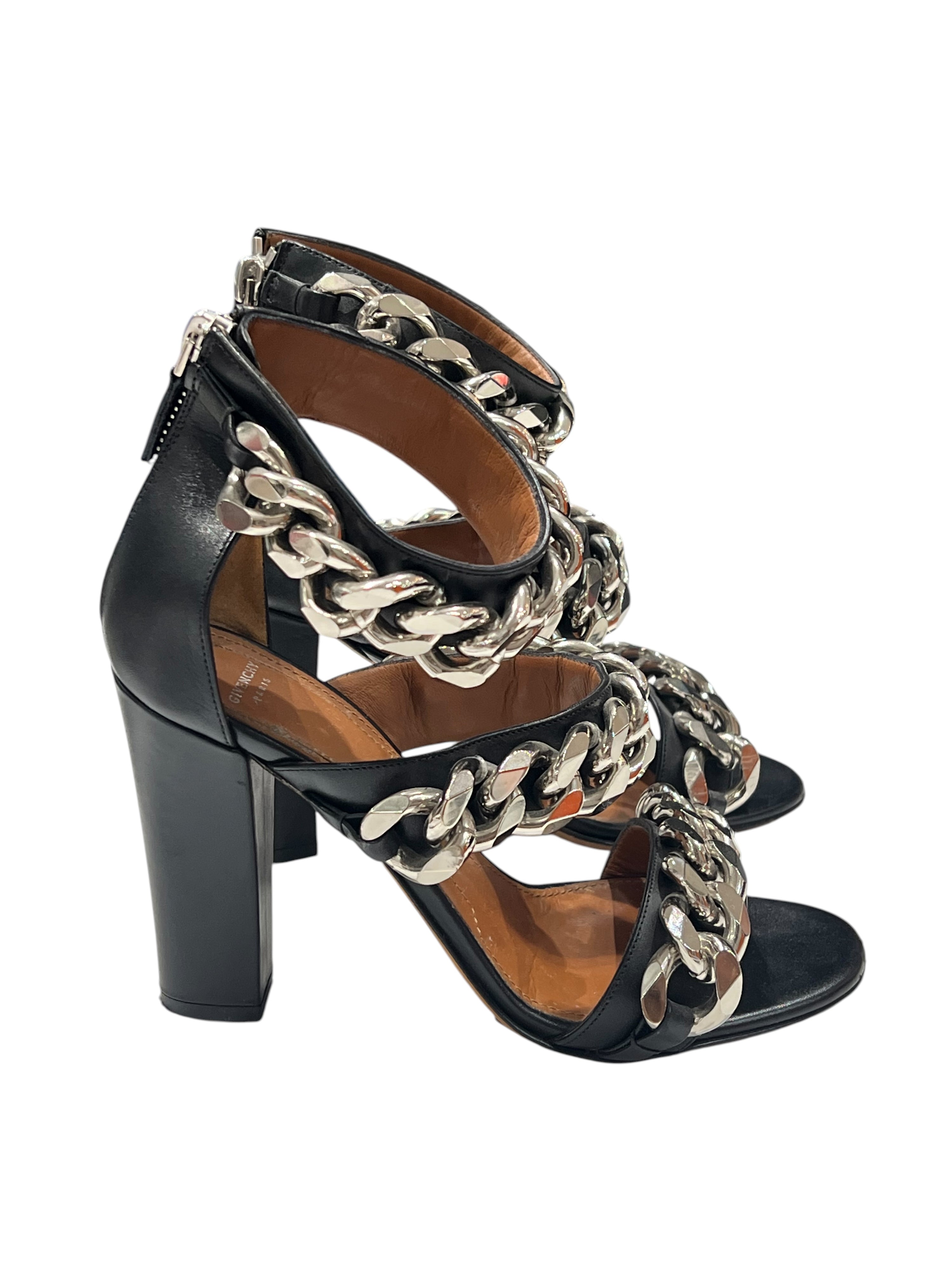 Givenchy – Sandalen mit Absatz und 3 Ketten, Größe 36