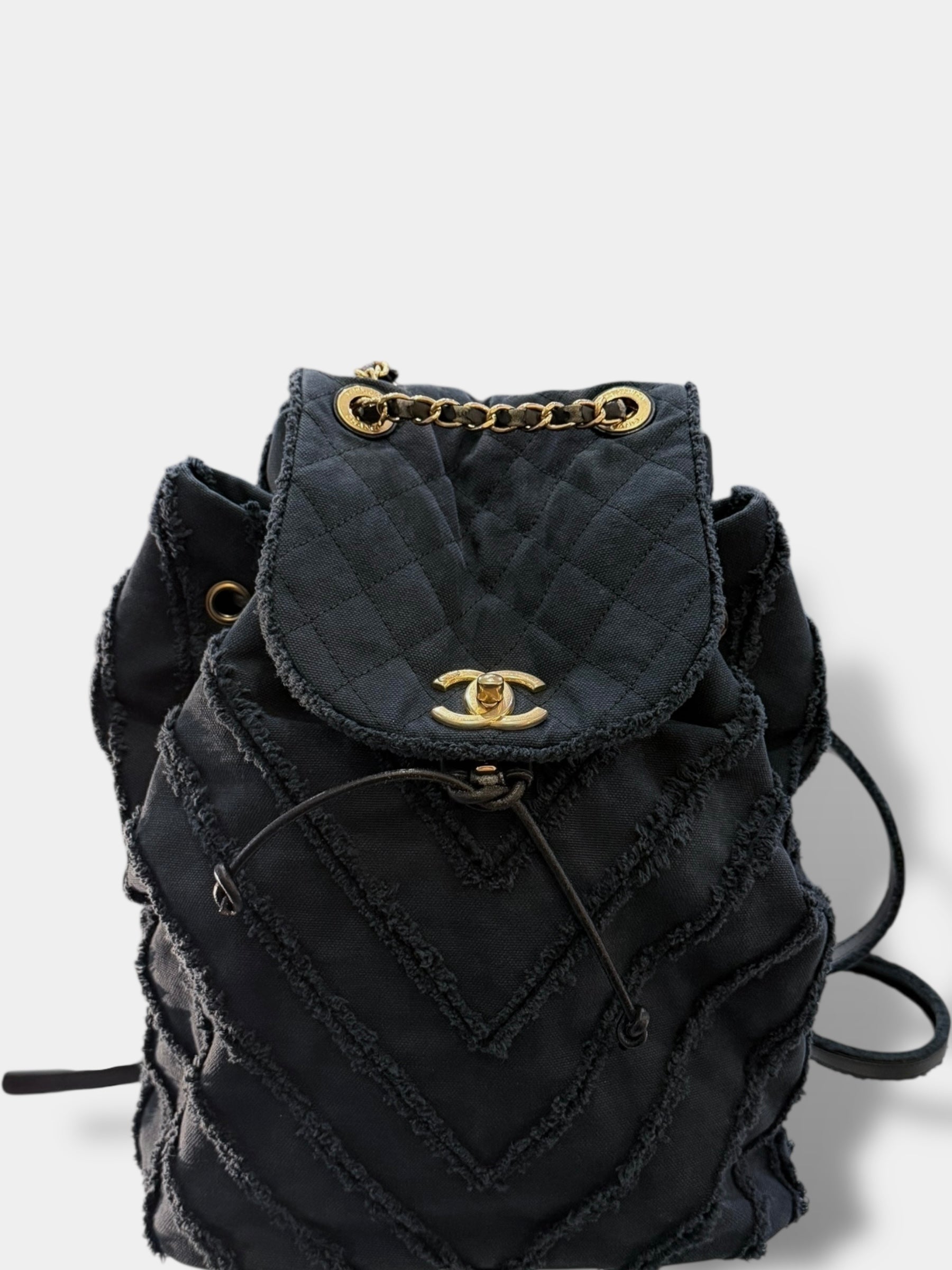 Chanel - Sac à dos moyen modèle en tissus effrangé