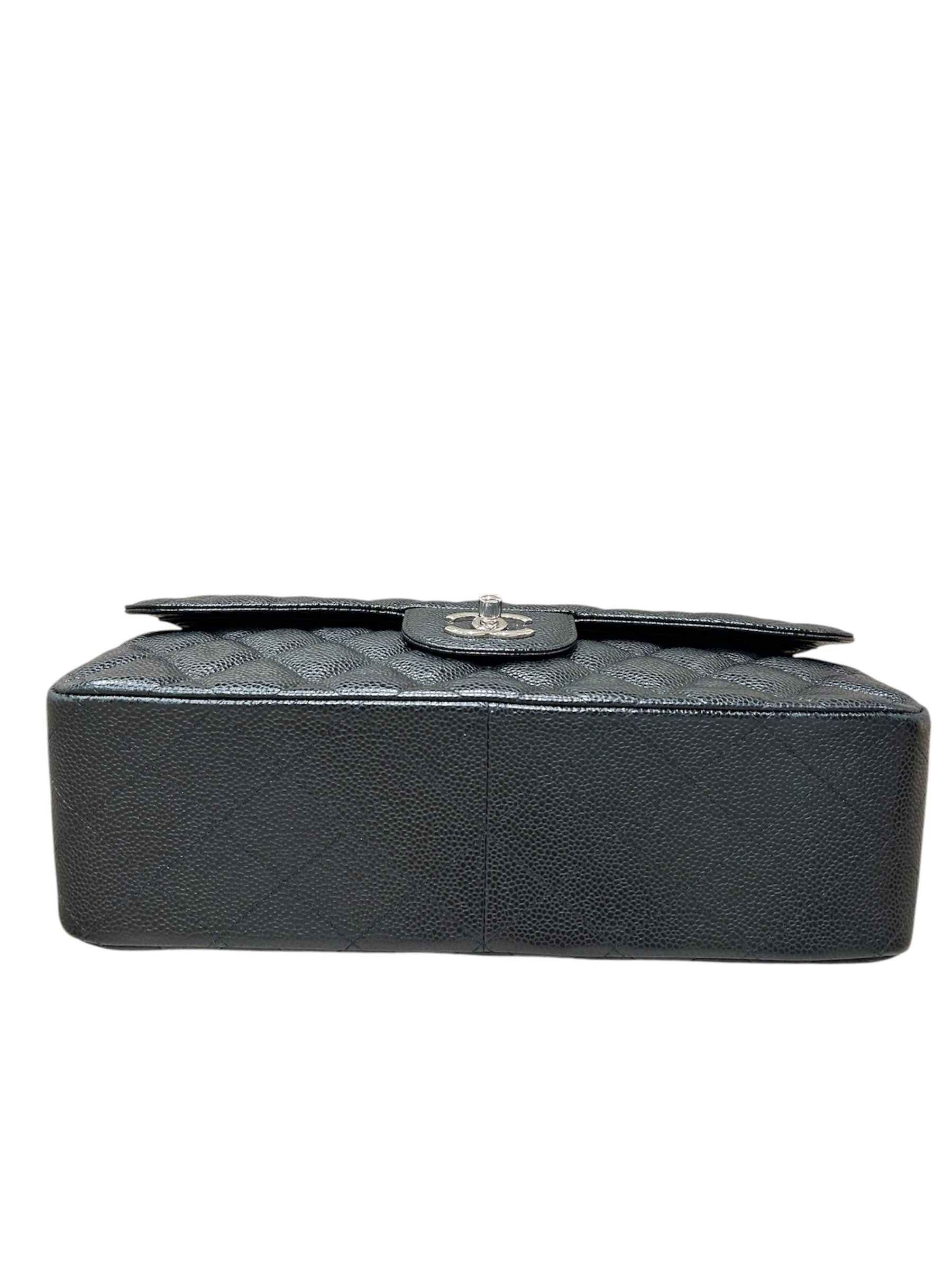 Chanel - Timeless Jumbo