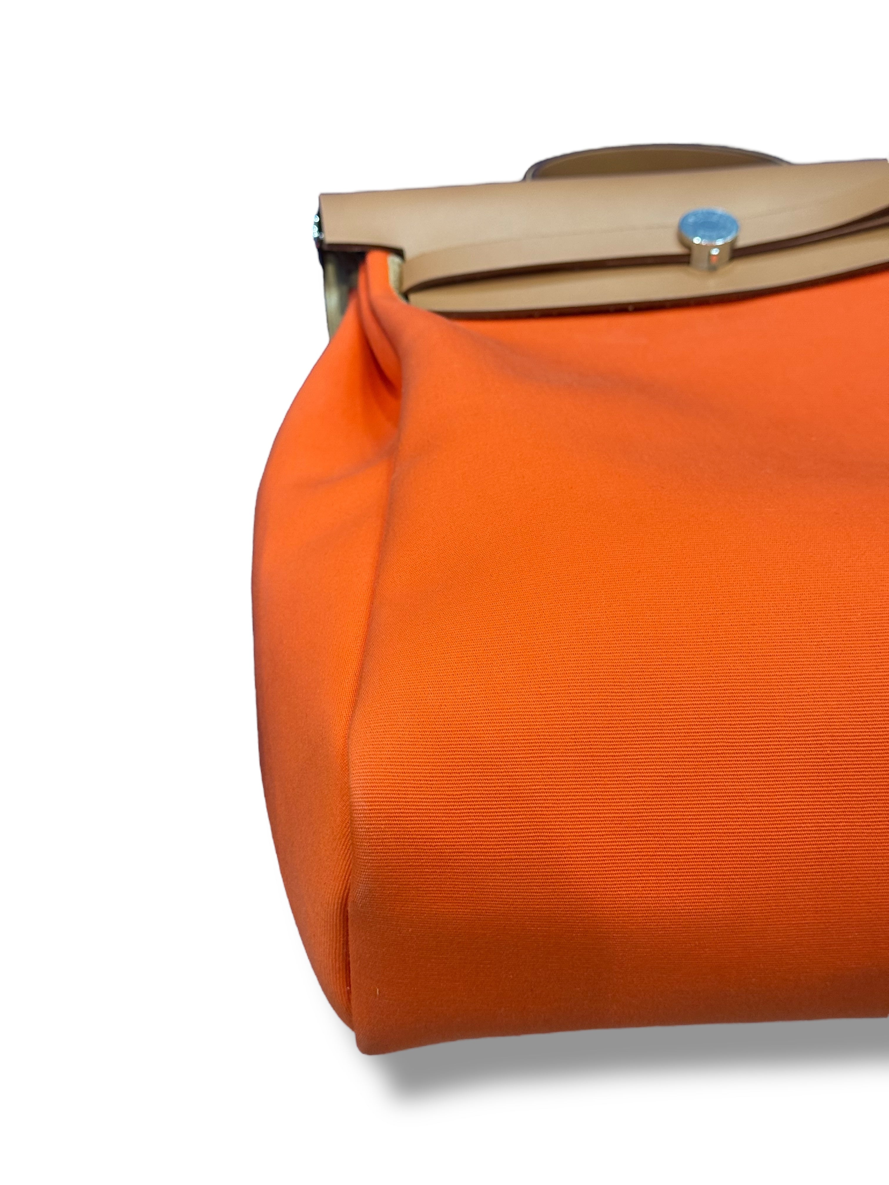Hermès - Sac Herbag à dos orange et gold
