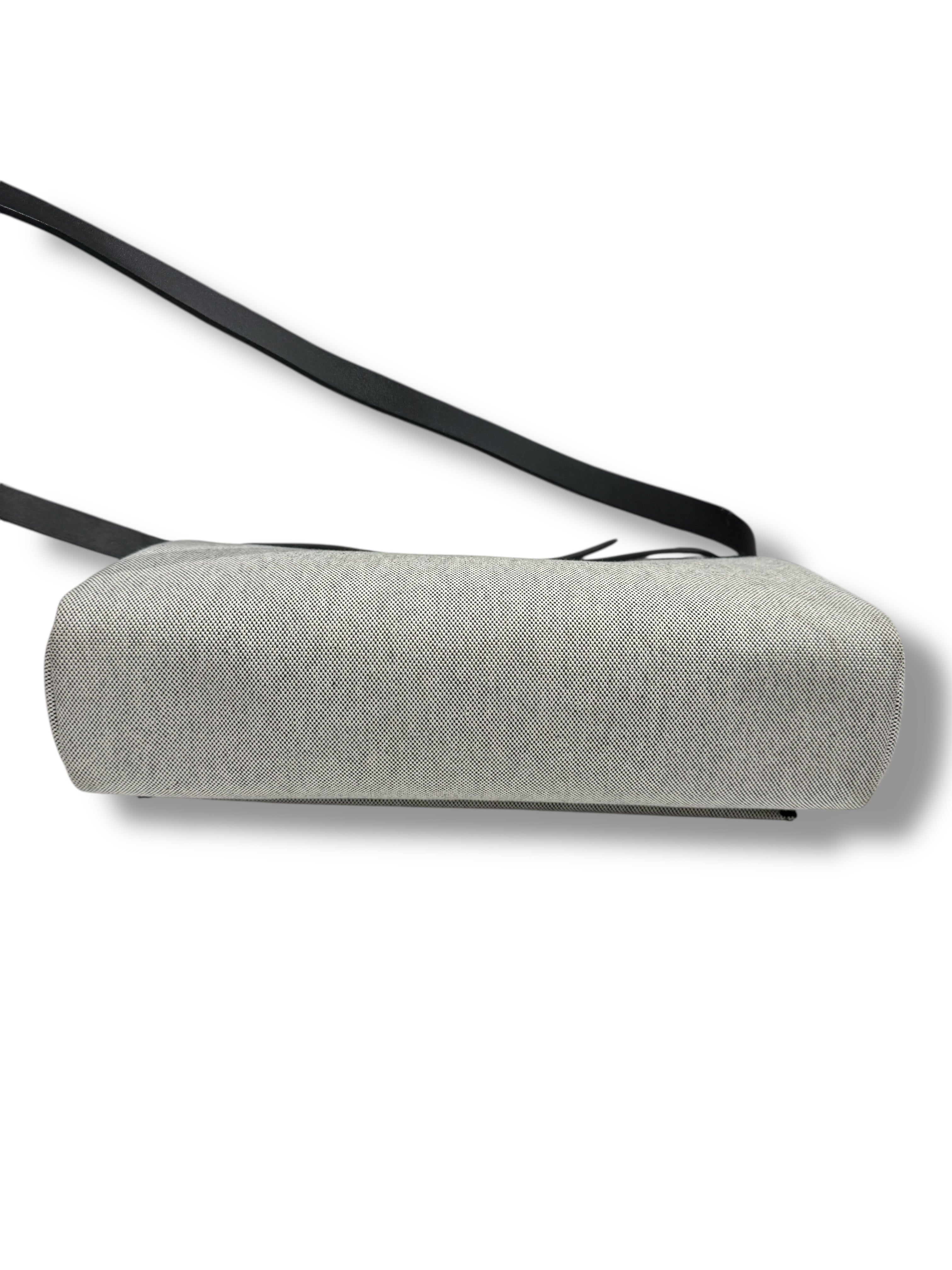 Hermès- Sac Herbag 39 Écru et noir