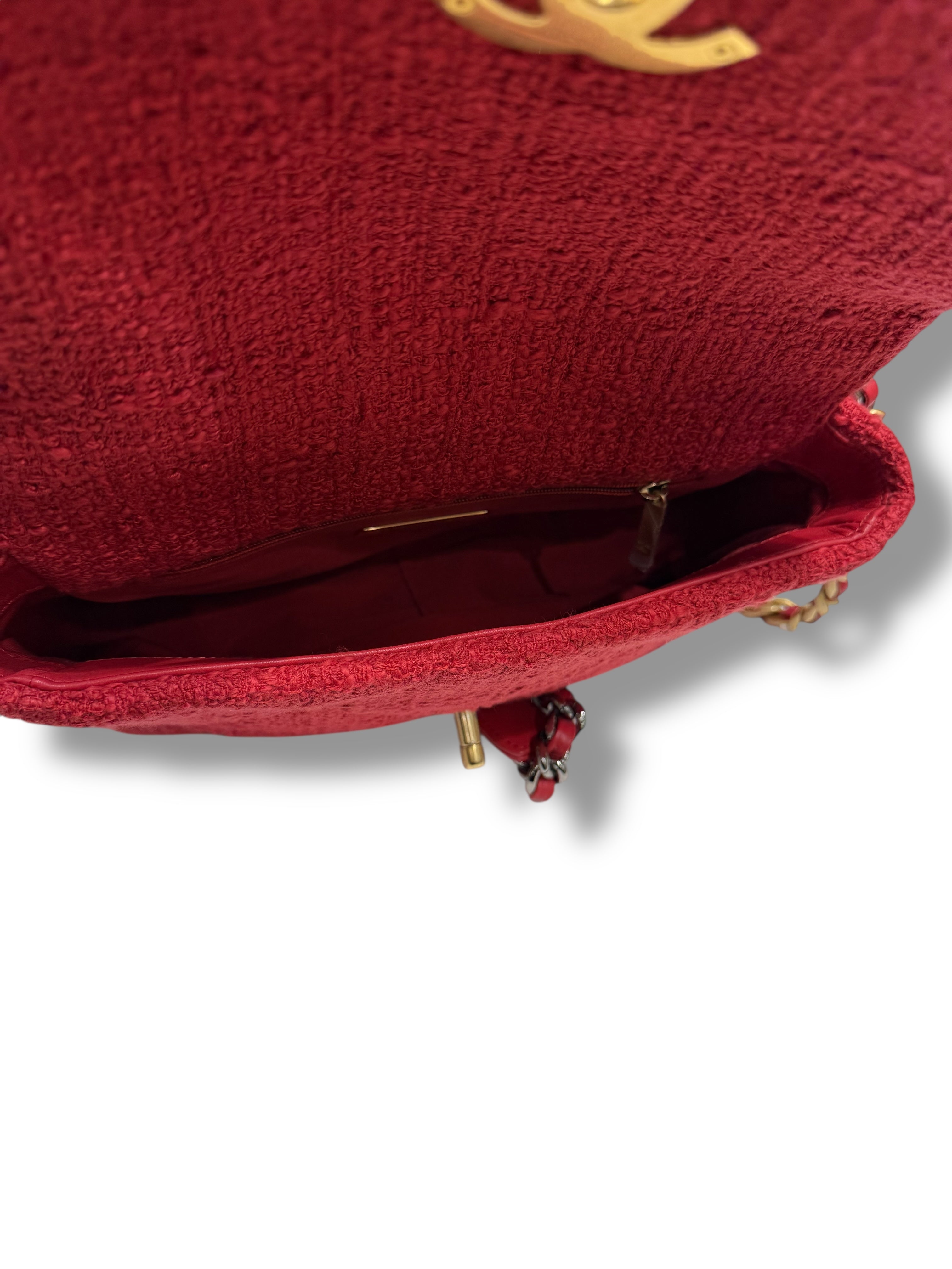 Chanel - Sac 19 PM tweed rouge