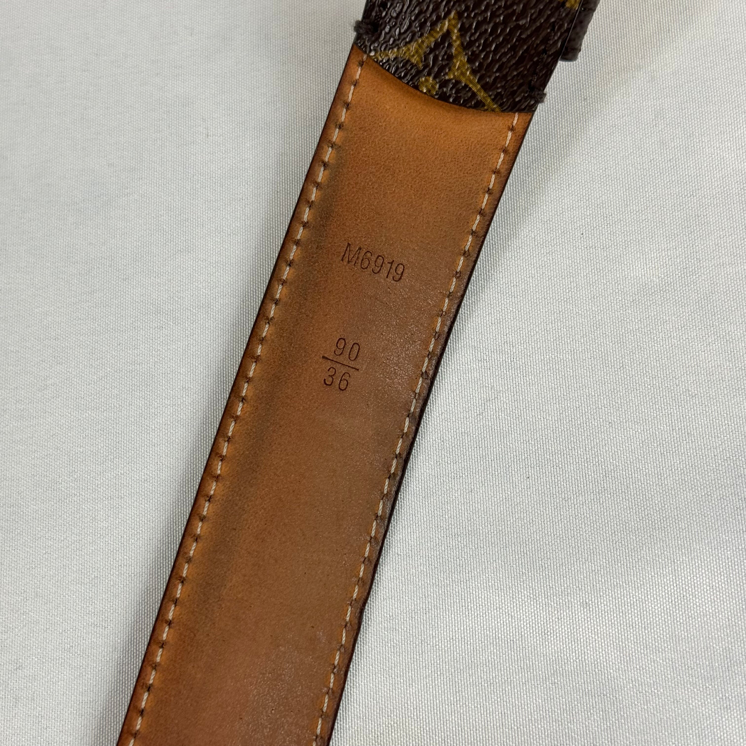 Louis Vuitton - Ceinture classique T.90