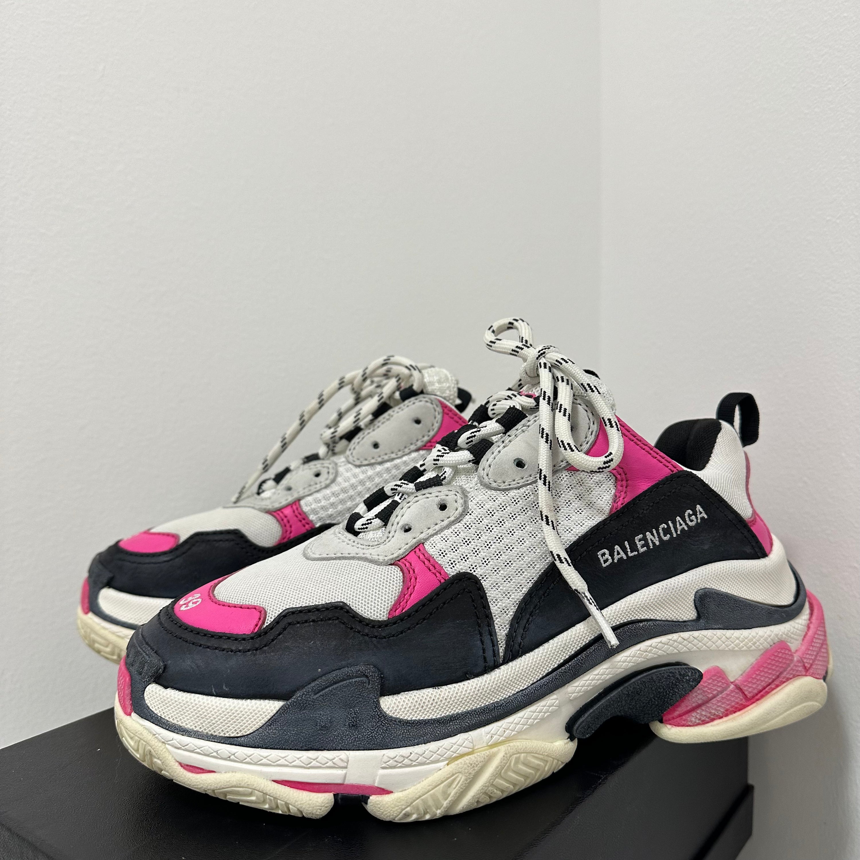 Balenciaga - Triple S 运动鞋