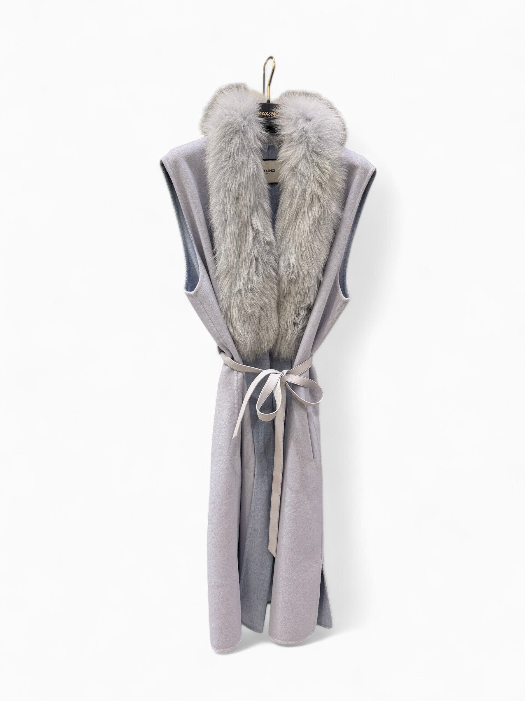 Max & Moi - Long sleeveless coat with fox collar Size 44