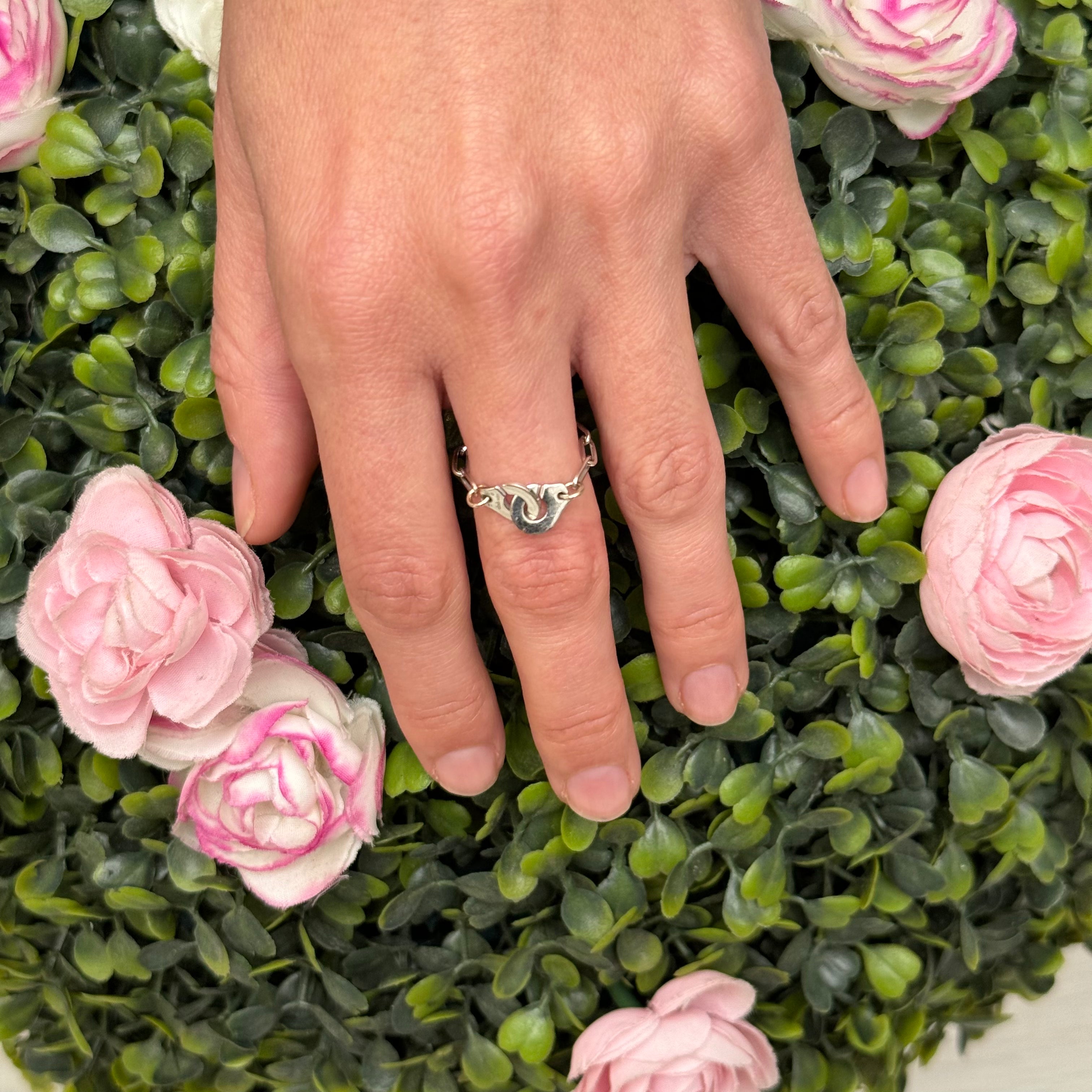 Dinh Van - Bague chaîne menottes