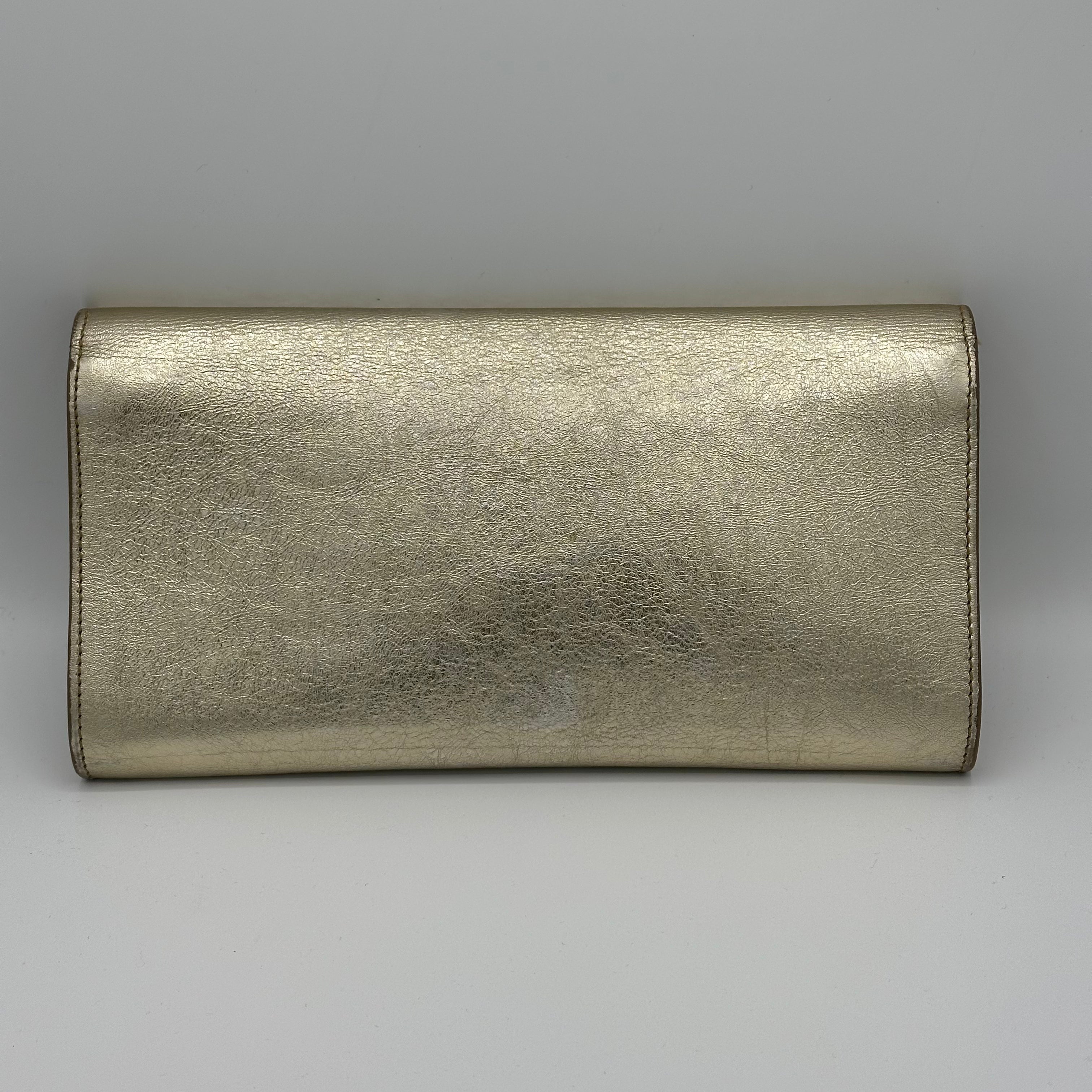 Yves Saint Laurent - Täschchen mit Logo