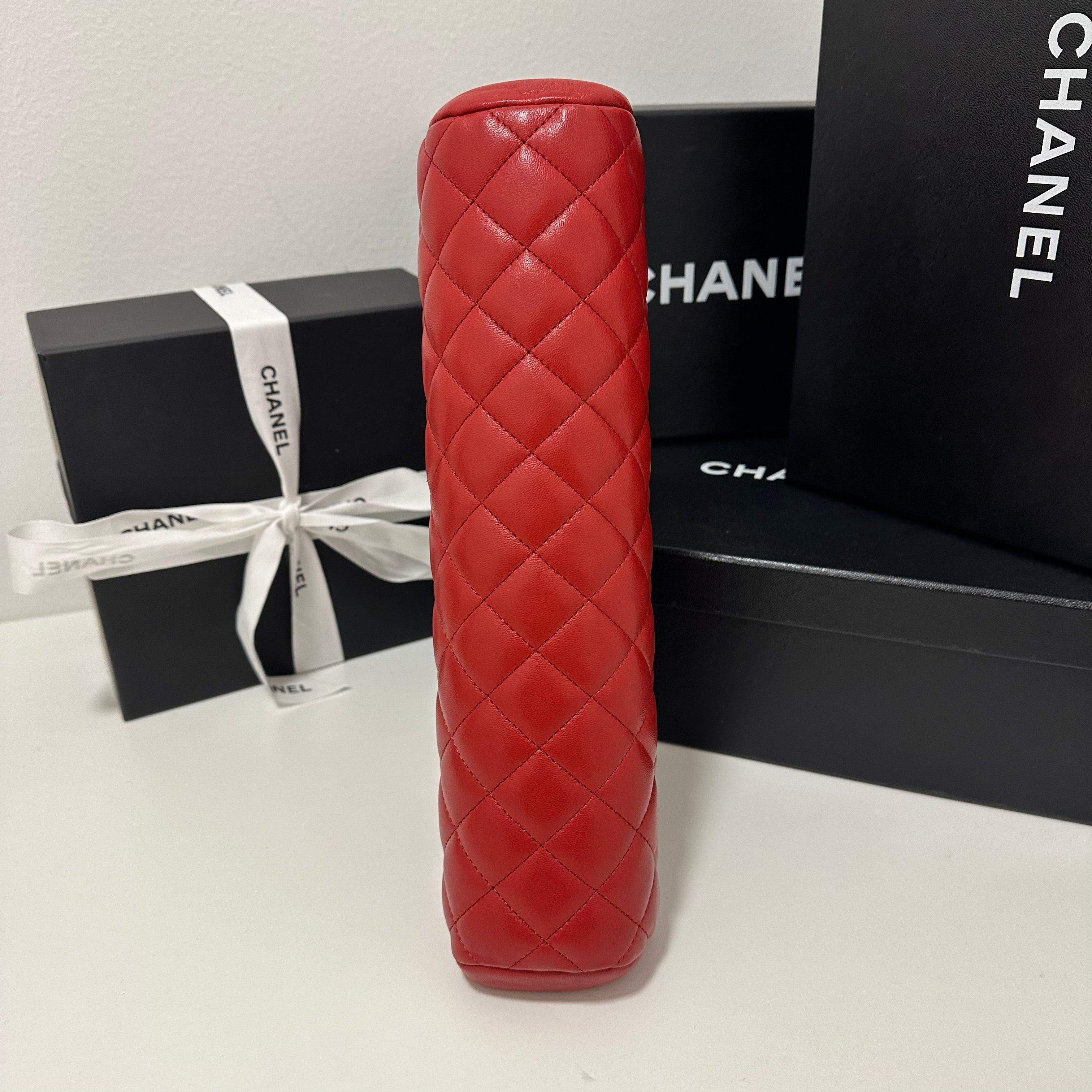 Chanel – Clutch
