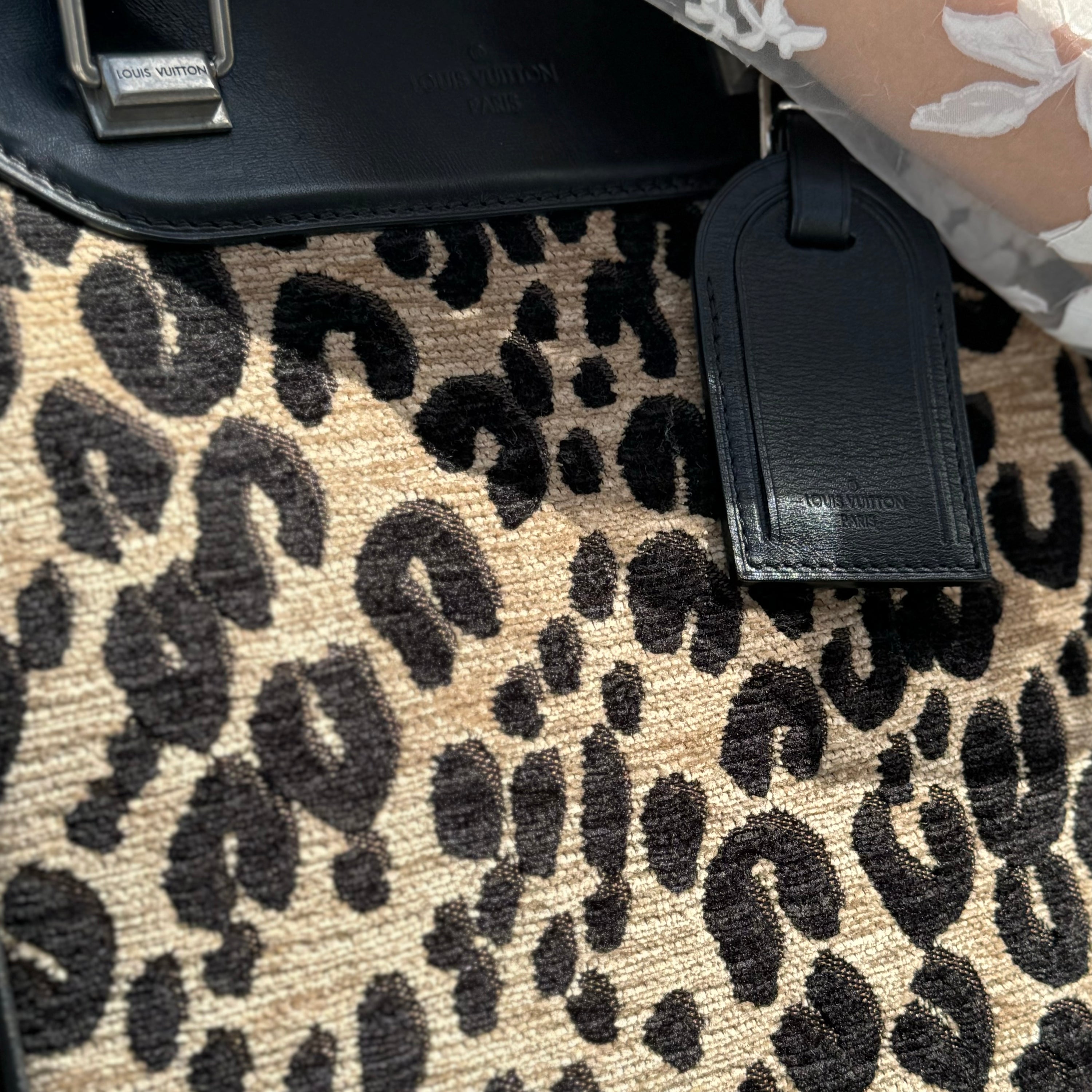 Louis Vuitton - North South bag