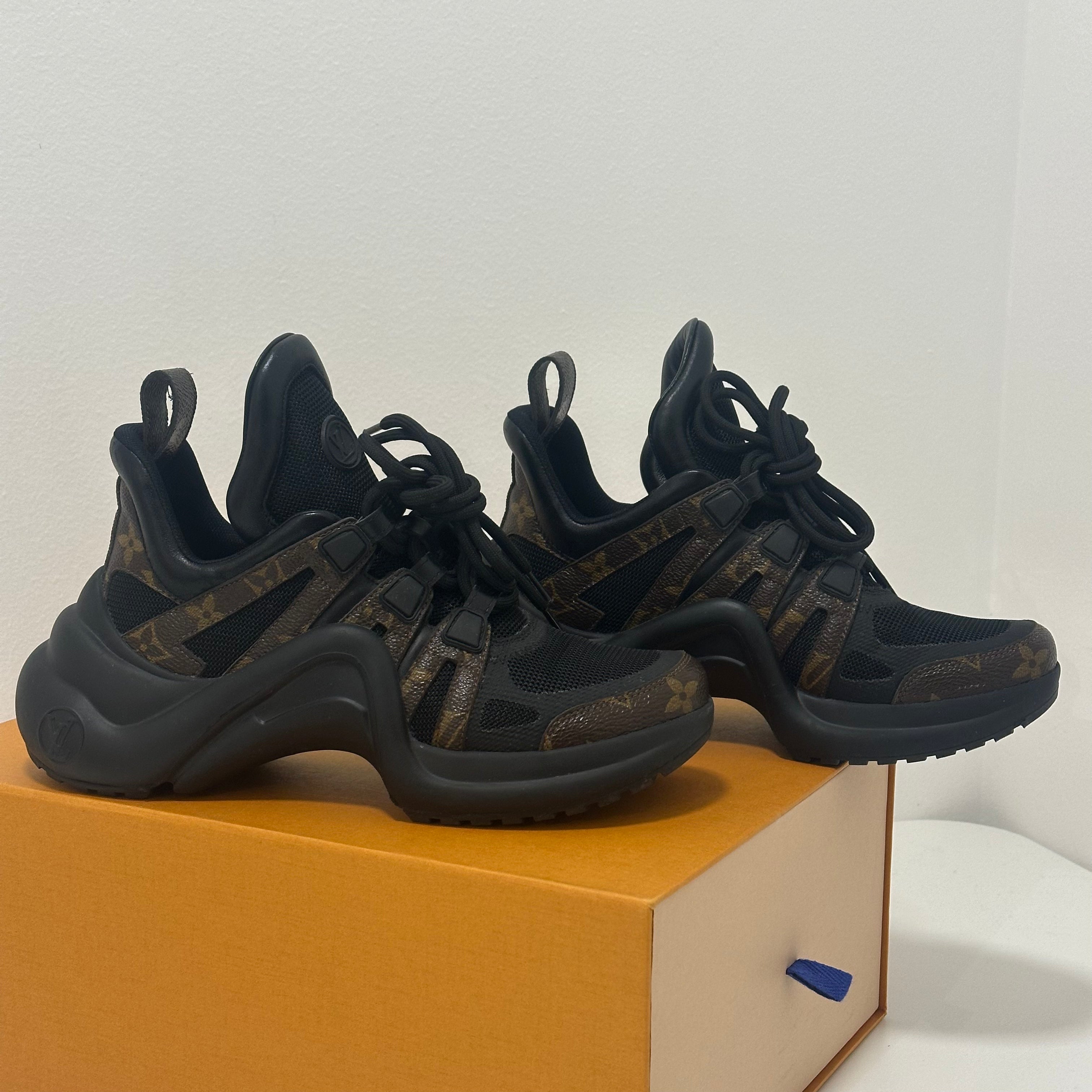 Louis Vuitton Baskets Archlight Les Folies d Eugenie