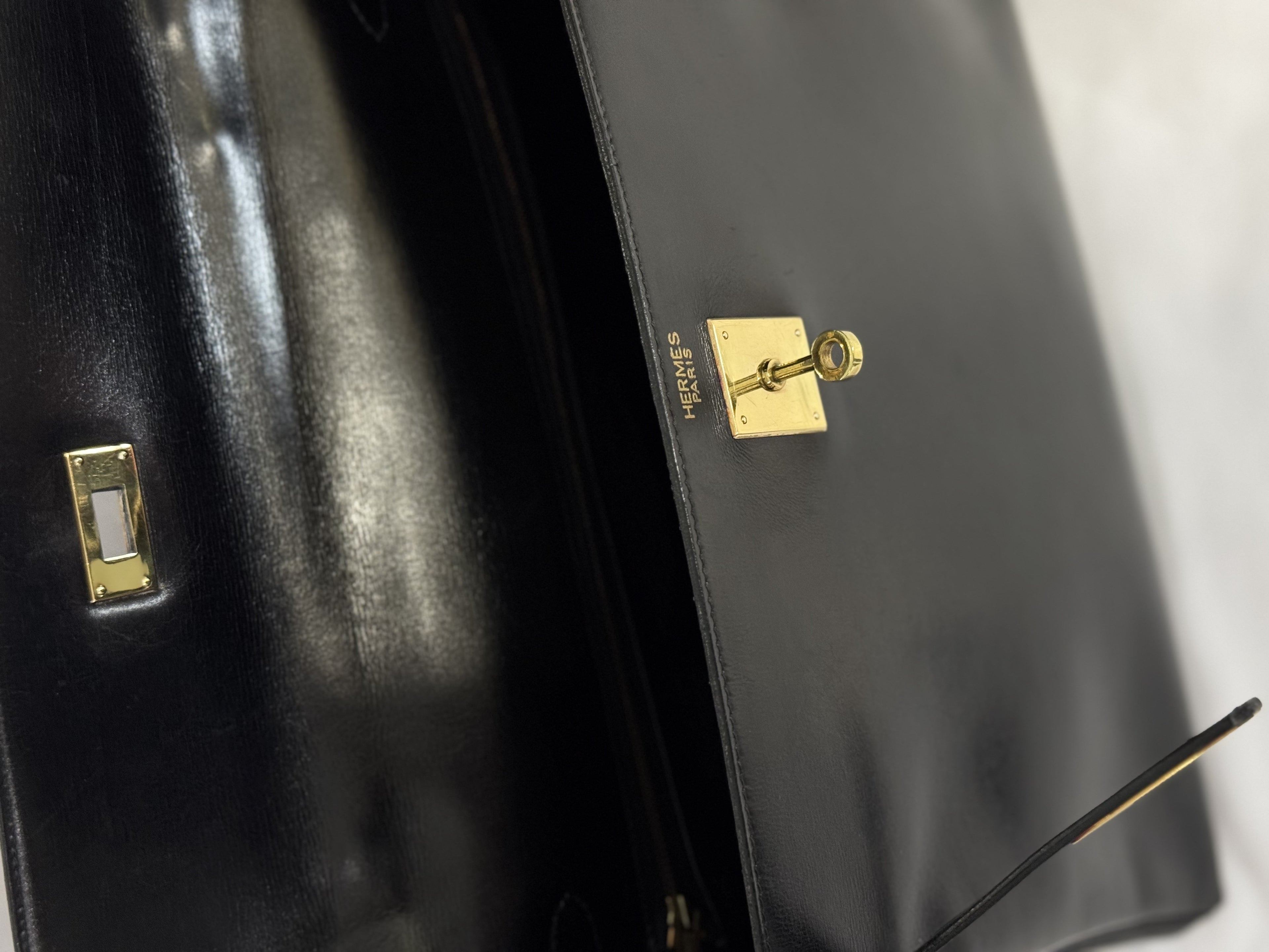 Hermès - Vintage Kelly Box 35 Bag