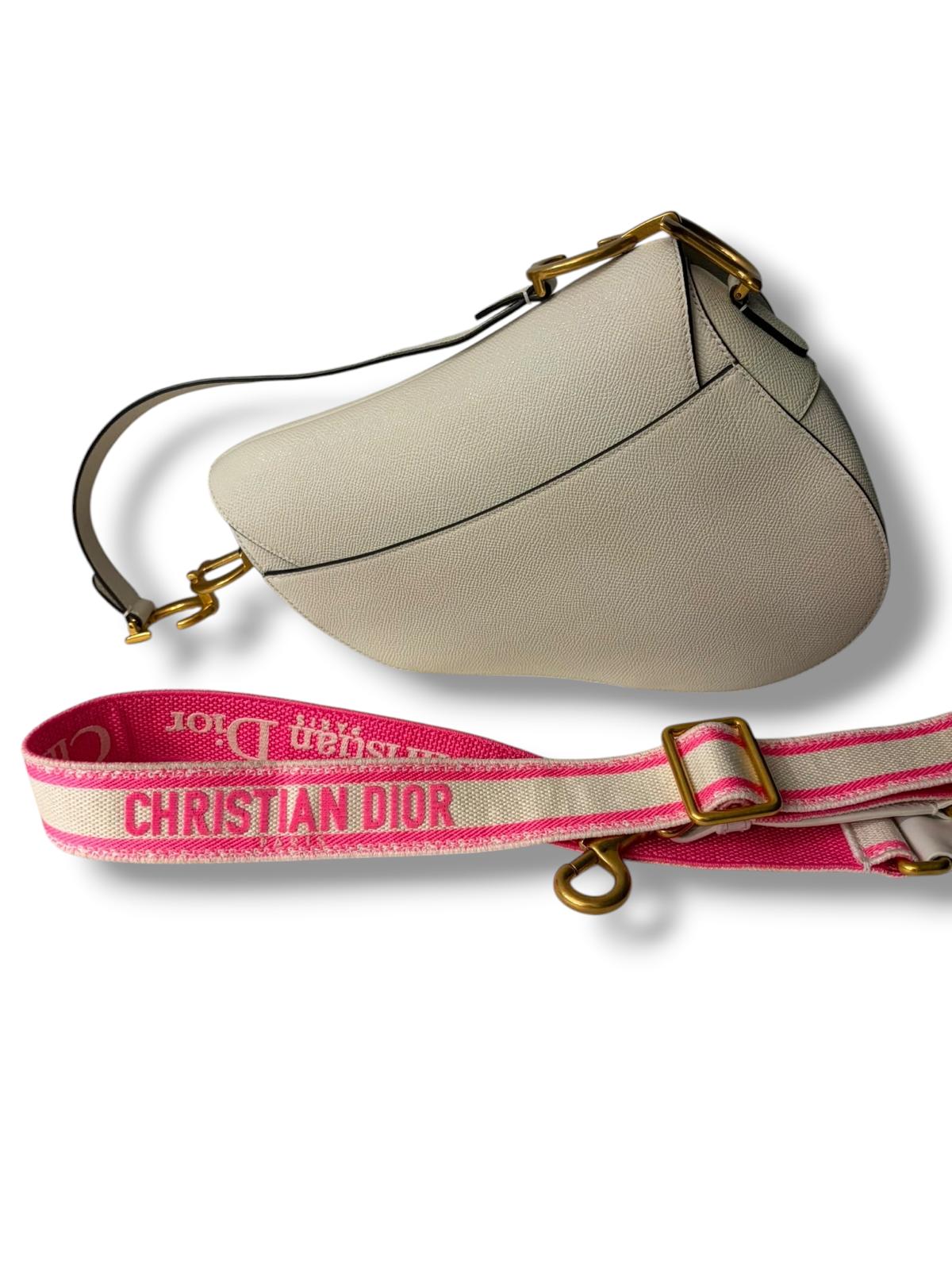 Saddle weiß