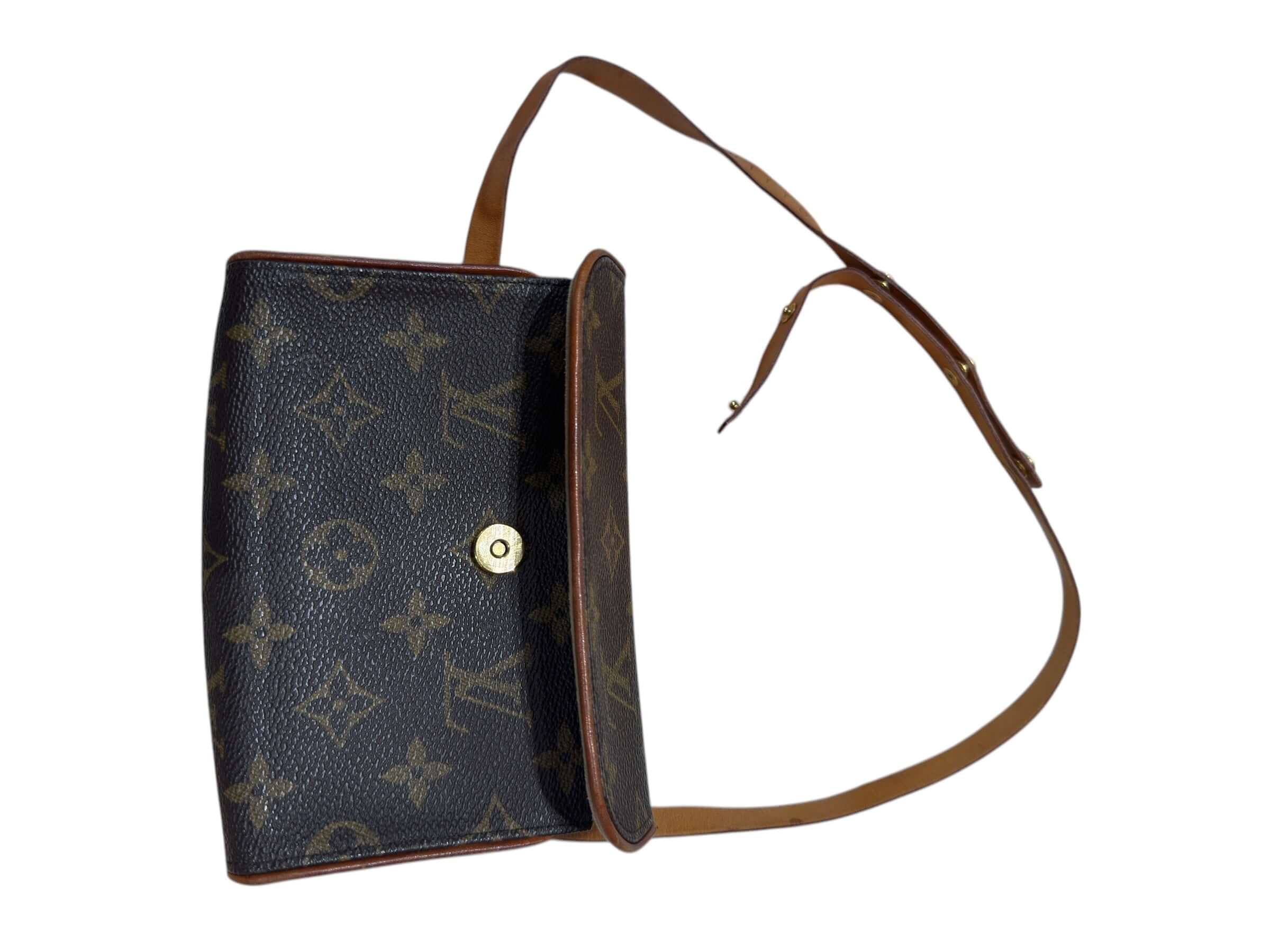 Louis Vuitton - Sac ceinture Florentine en toile monogramme